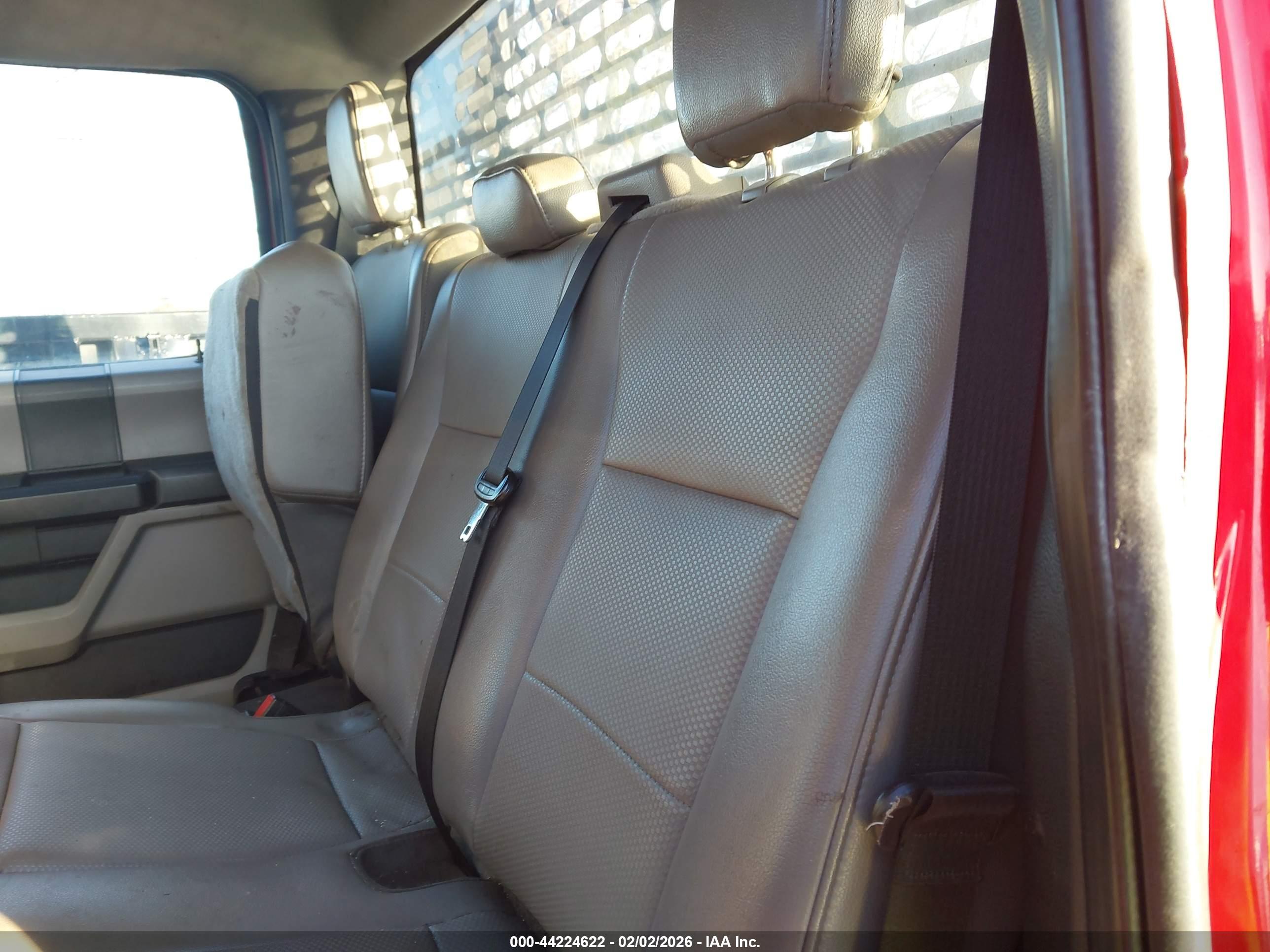 FORD F-450 image 11