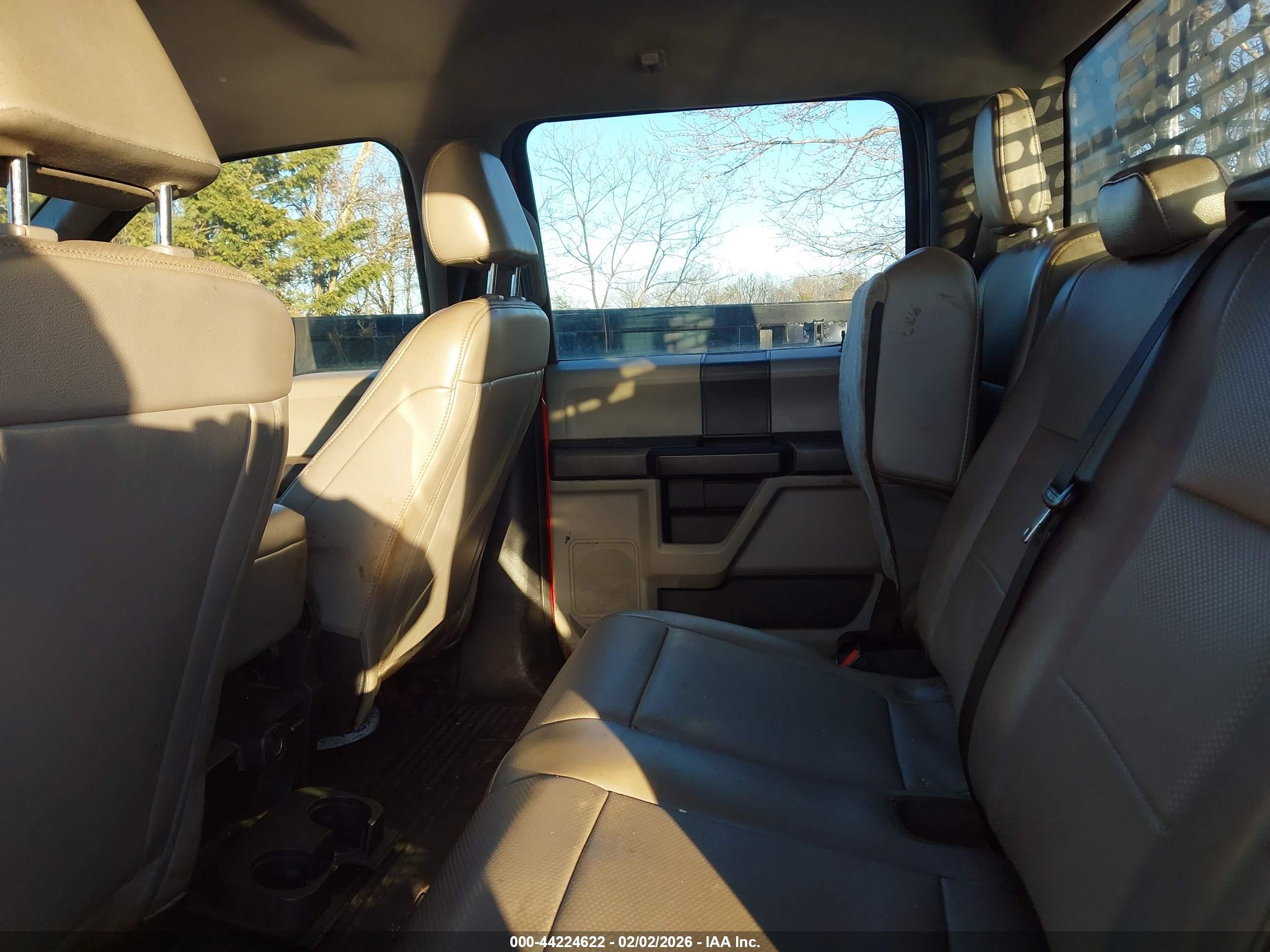 FORD F-450 image 7