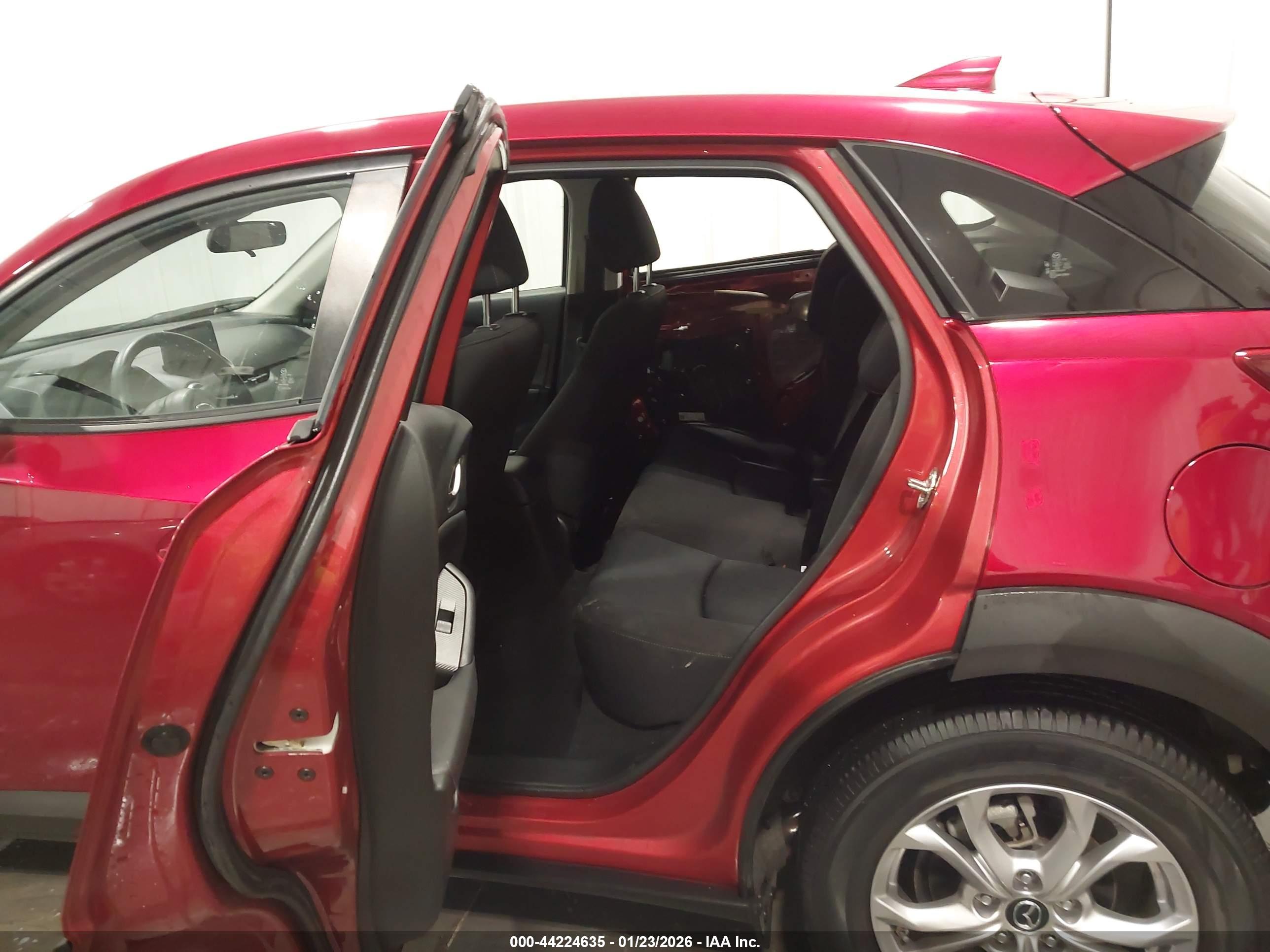 MAZDA CX-3 image 8