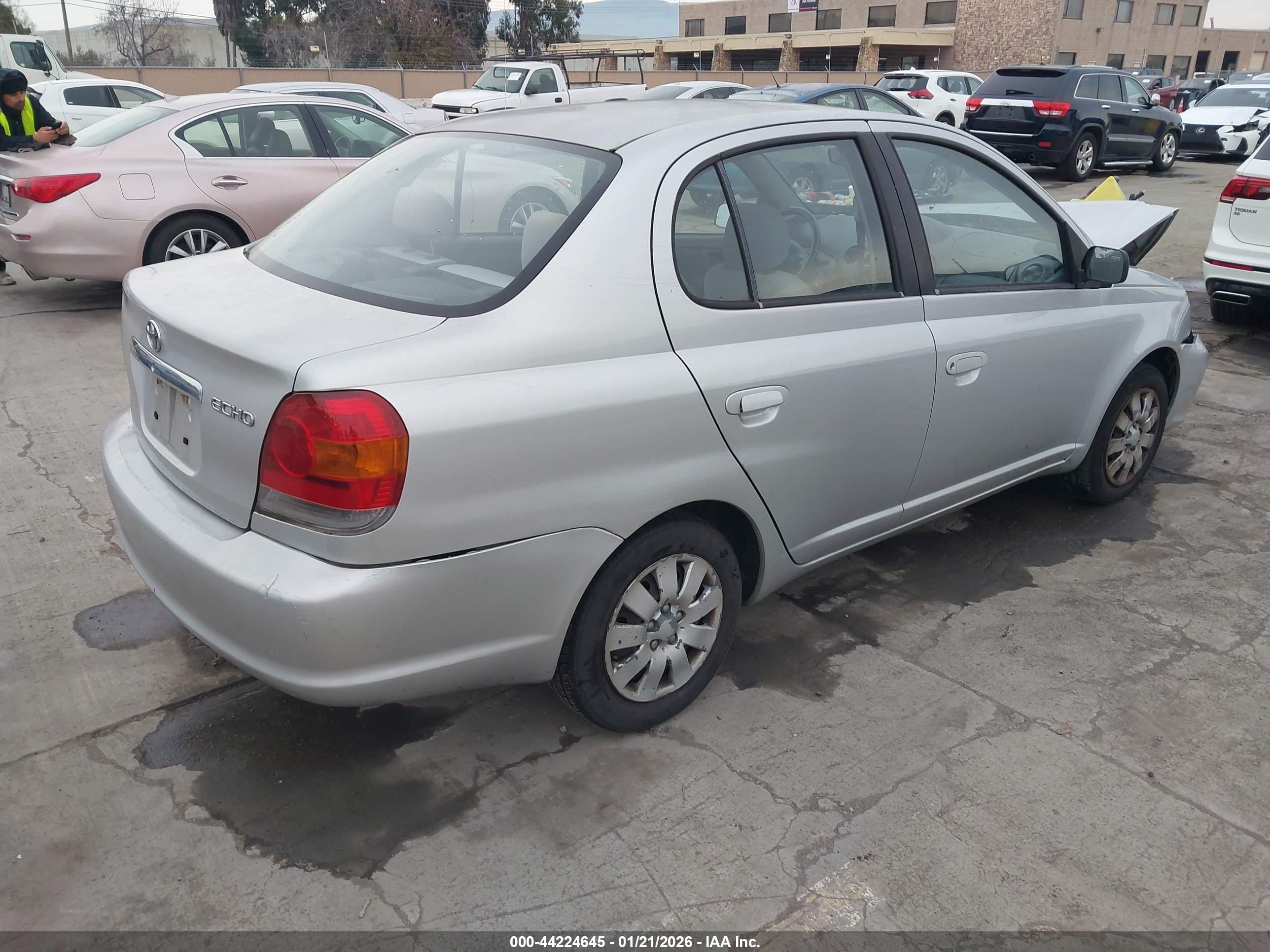 TOYOTA ECHO image 4