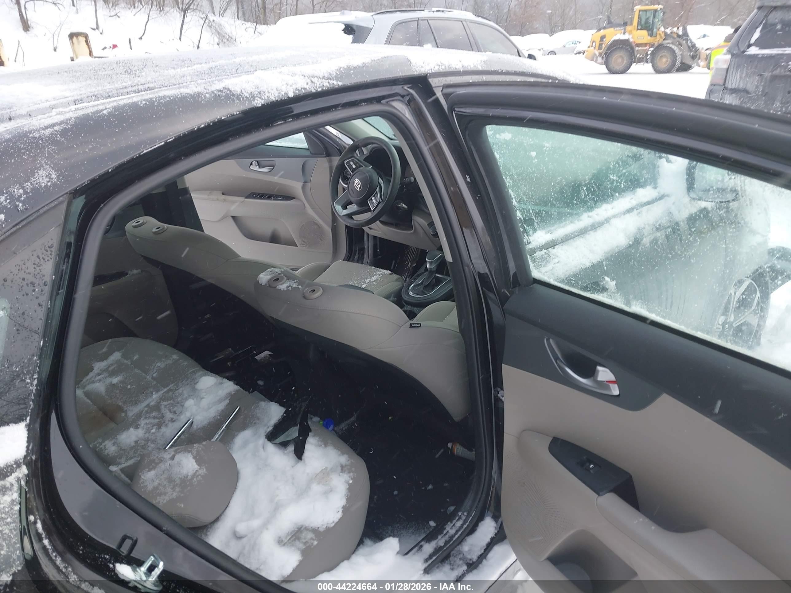 KIA FORTE image 8