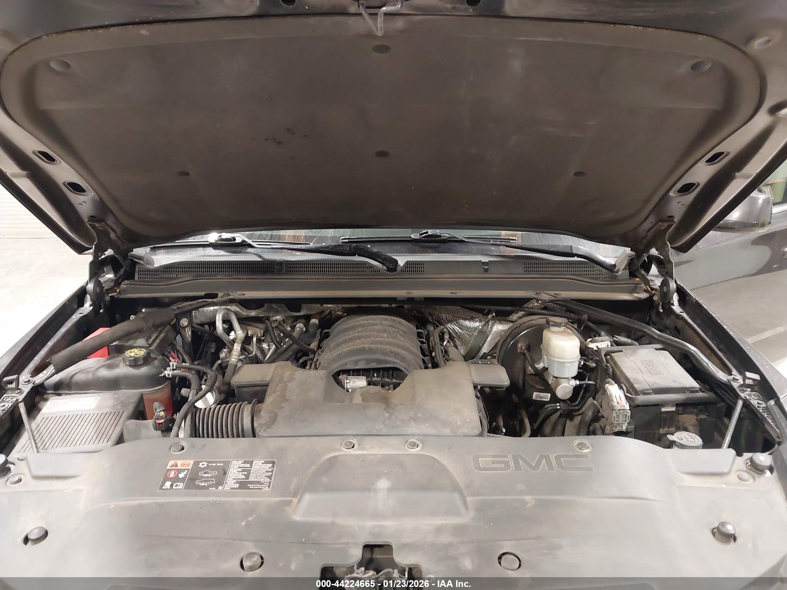 GMC YUKON image 10