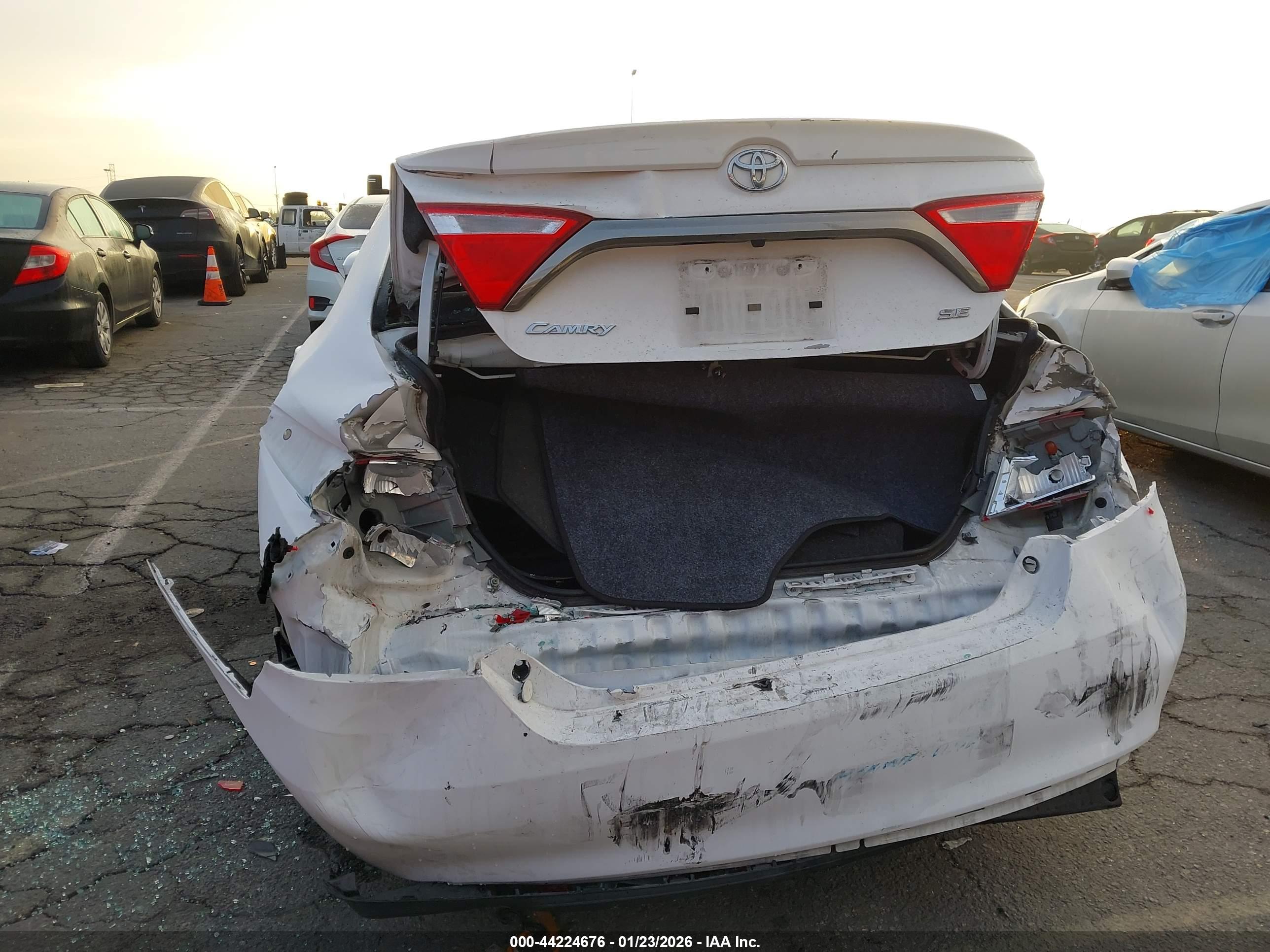 TOYOTA CAMRY image 6