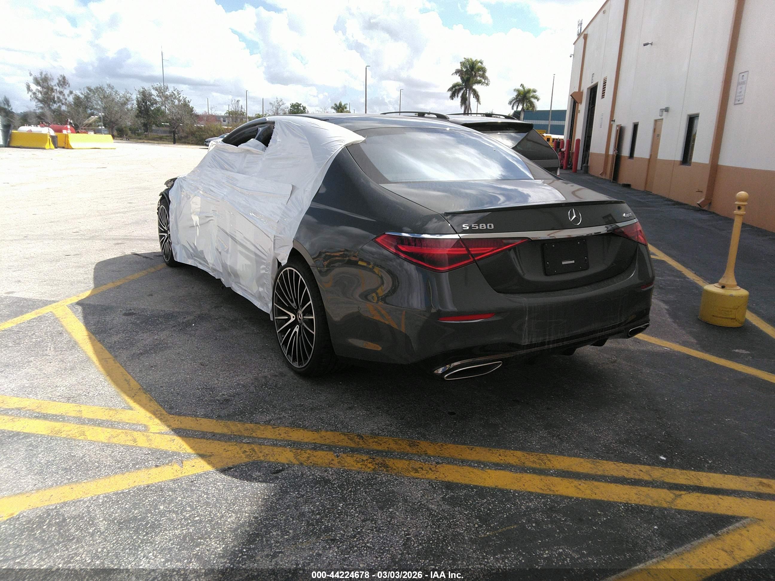 MERCEDES-BENZ S image 3