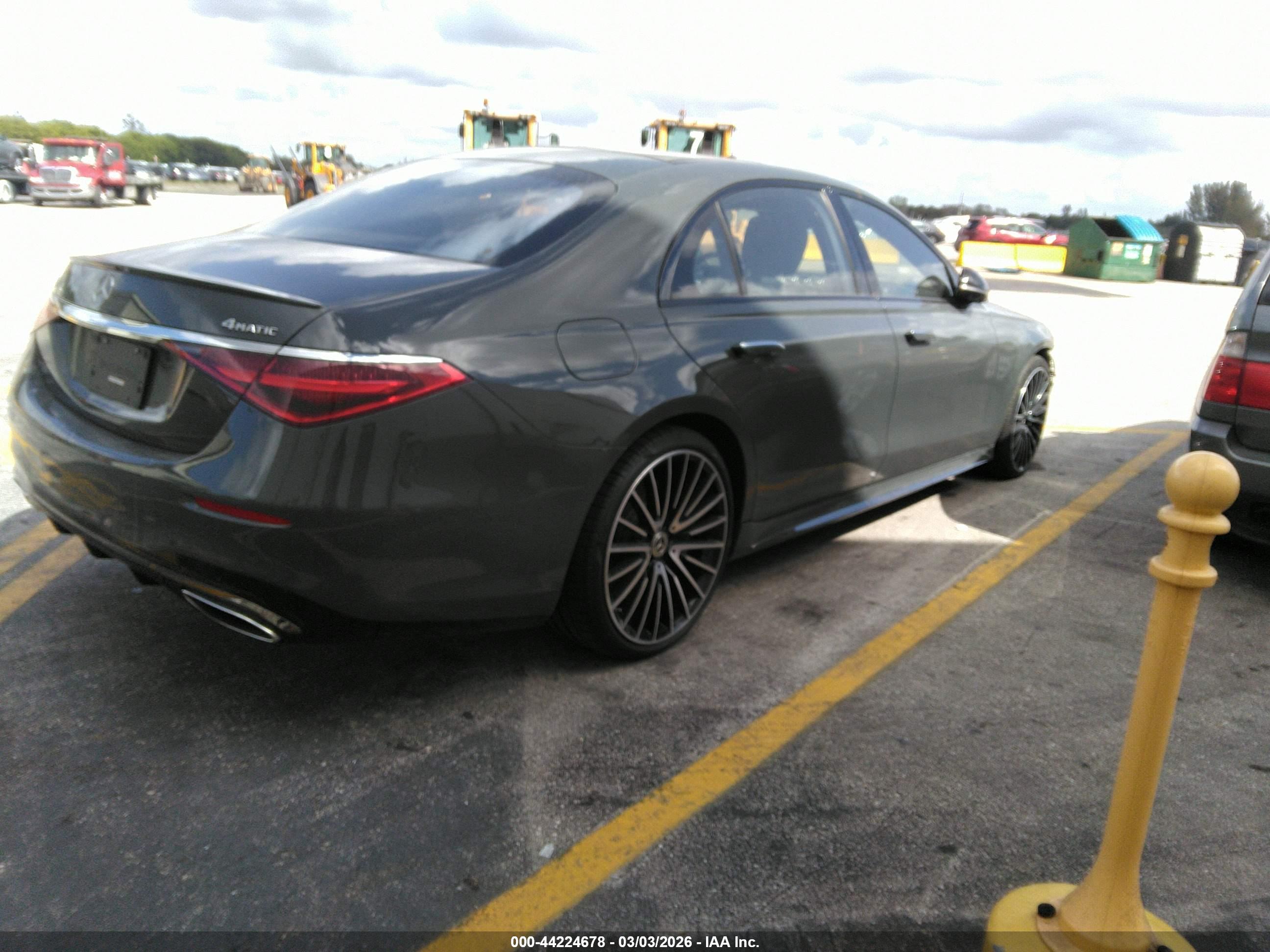 MERCEDES-BENZ S image 4