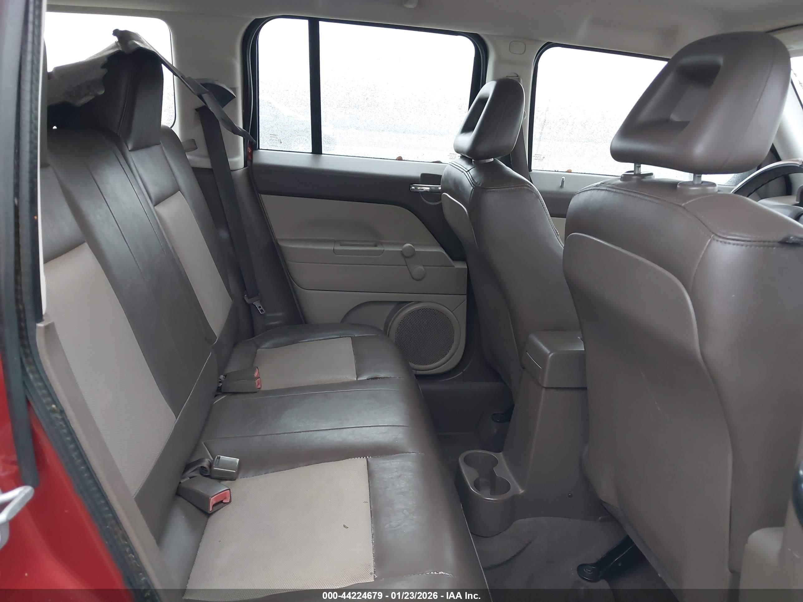 JEEP PATRIOT image 8