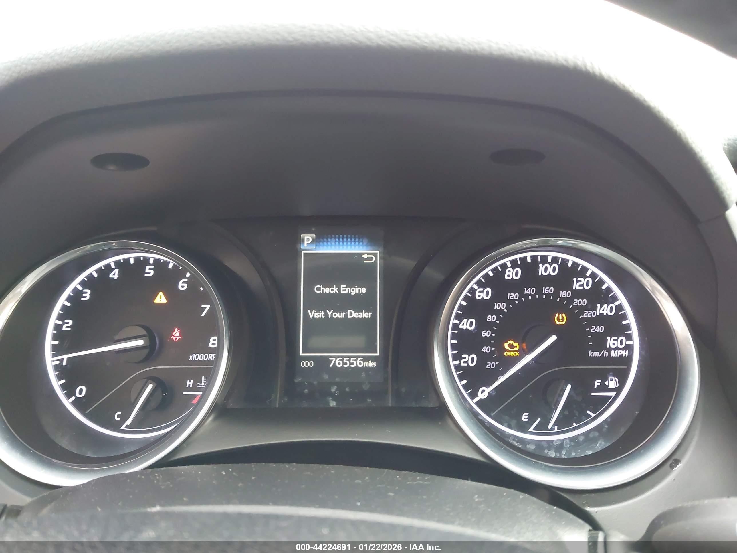 TOYOTA CAMRY image 7