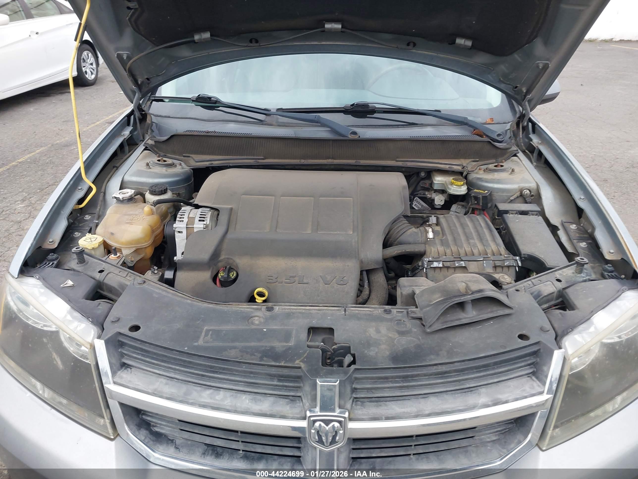 DODGE AVENGER image 10