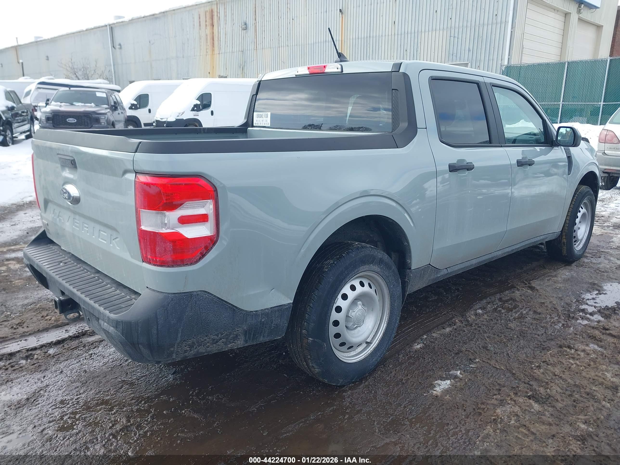 FORD MAVERICK image 4