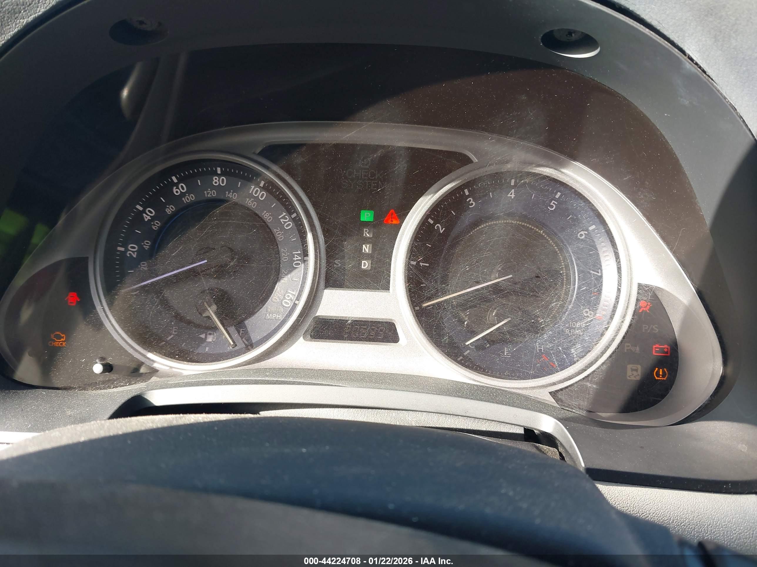 LEXUS IS image 7