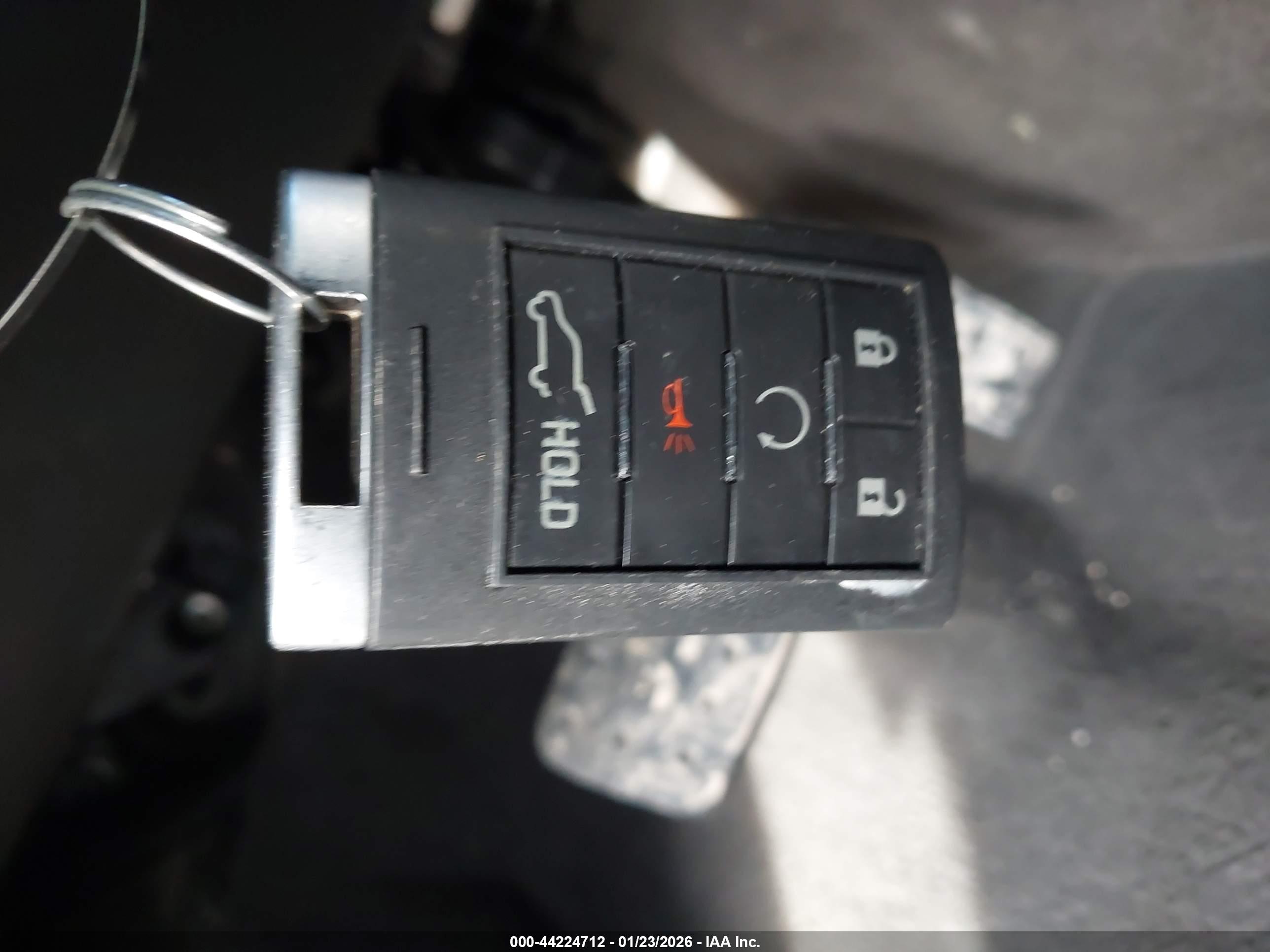 CADILLAC SRX image 11