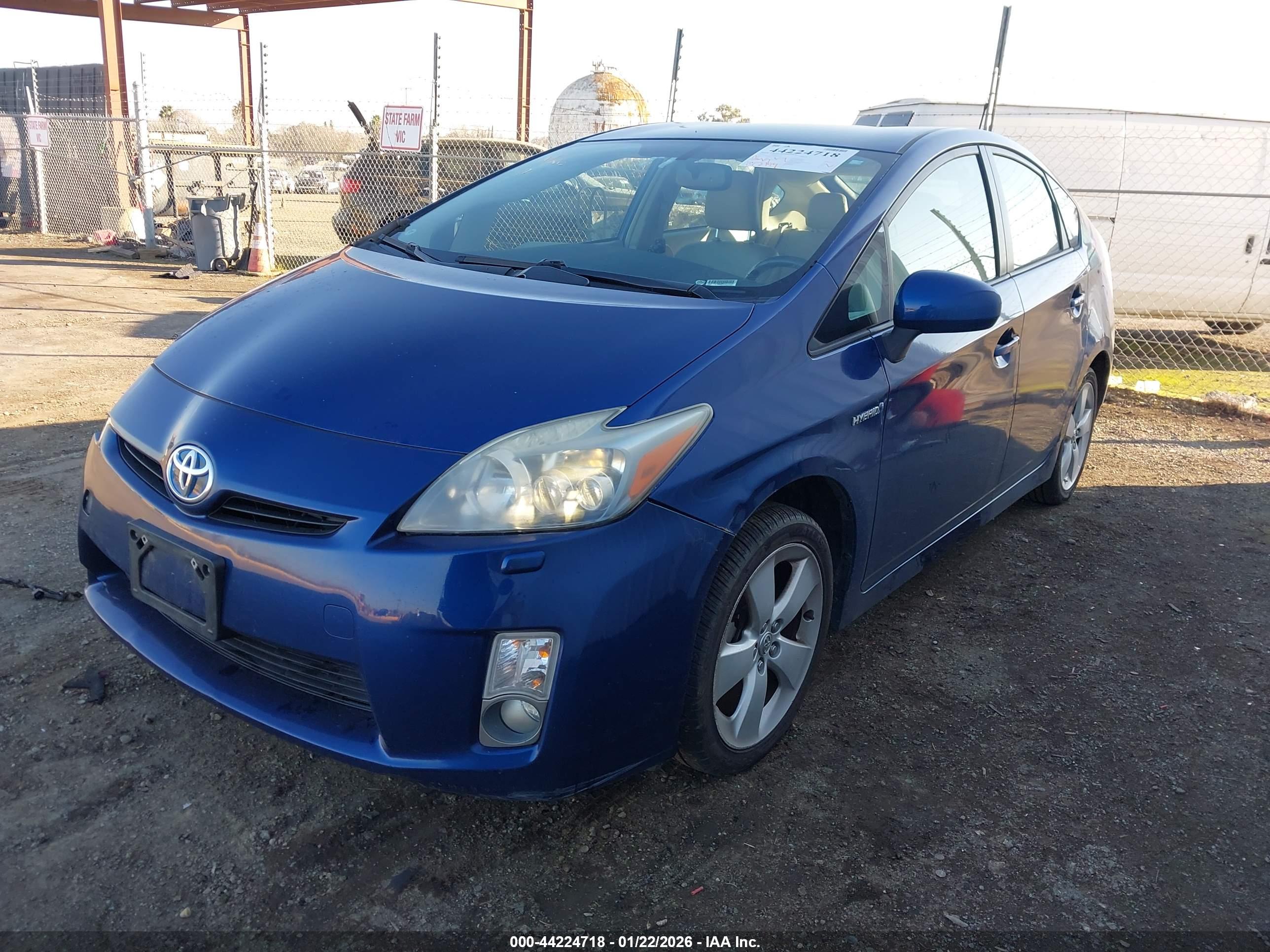 TOYOTA PRIUS image 2