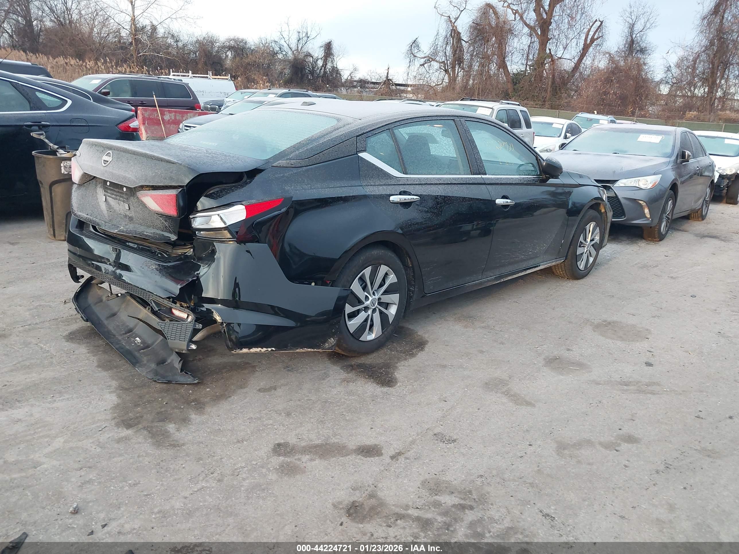 NISSAN ALTIMA image 4