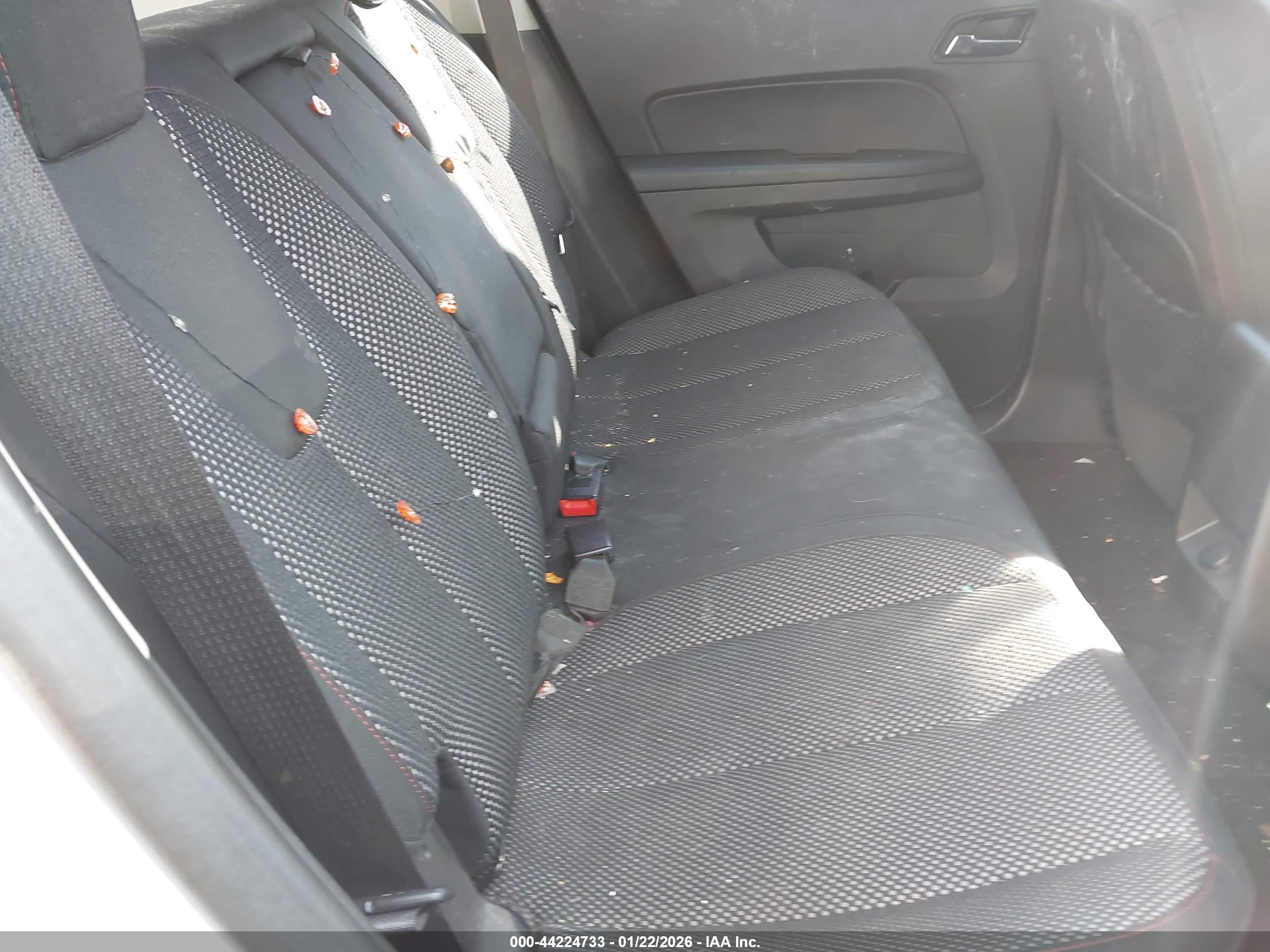 CHEVROLET EQUINOX image 8