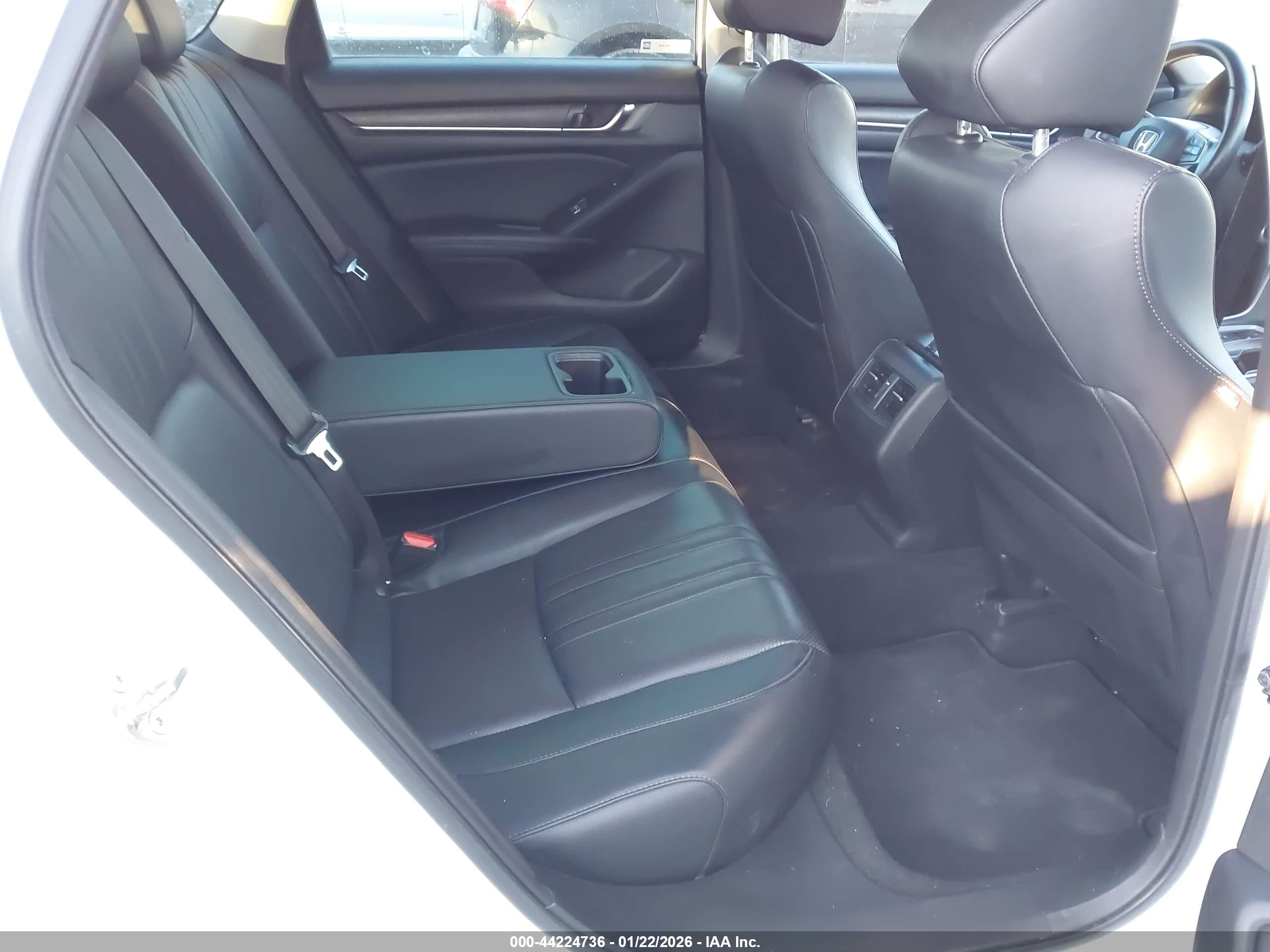 HONDA ACCORD image 8