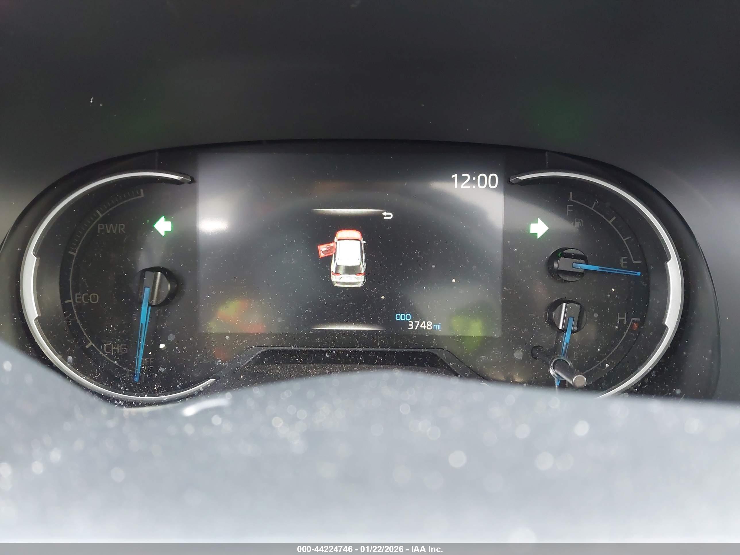 TOYOTA RAV4 image 7