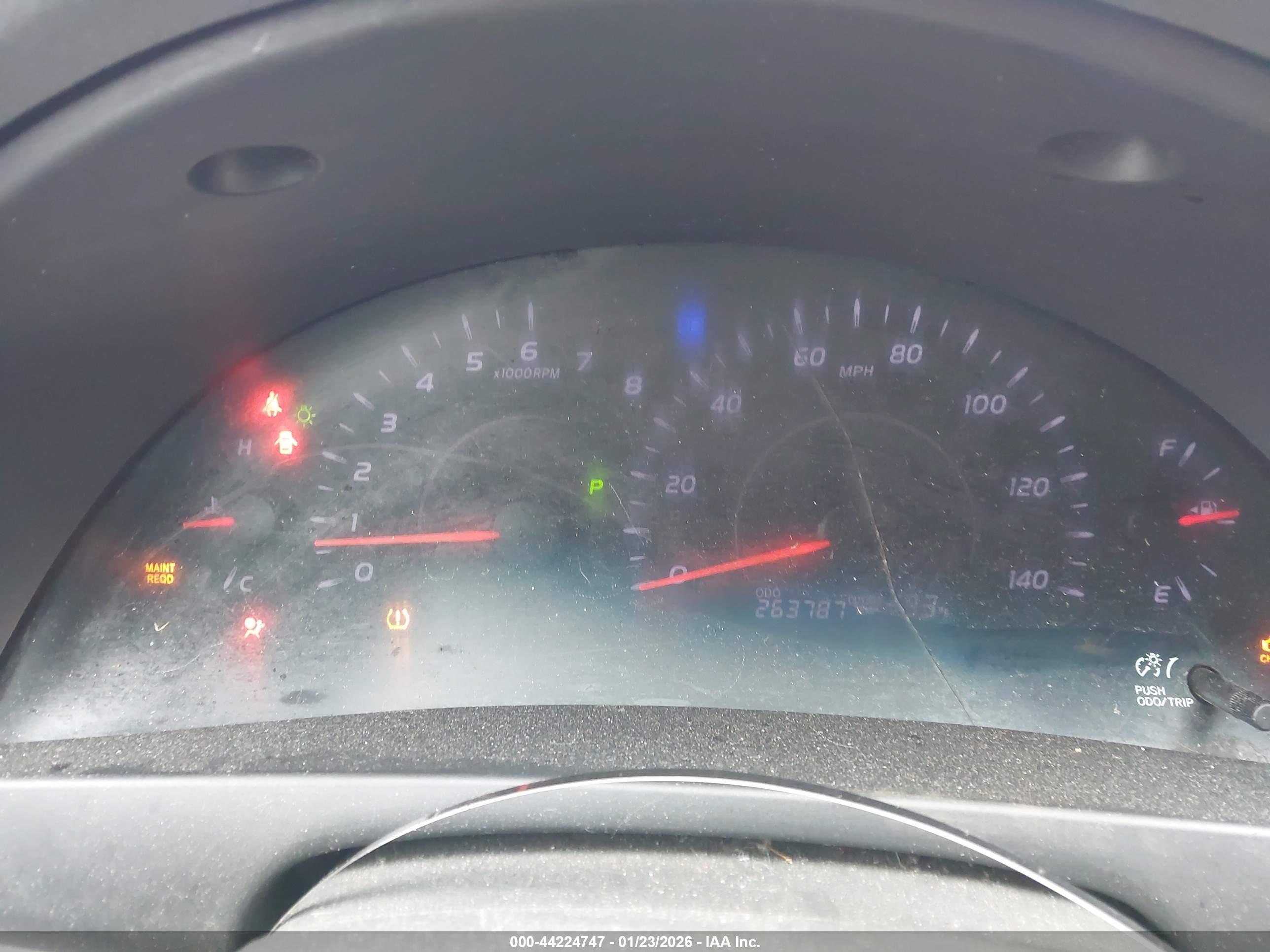 TOYOTA CAMRY image 7