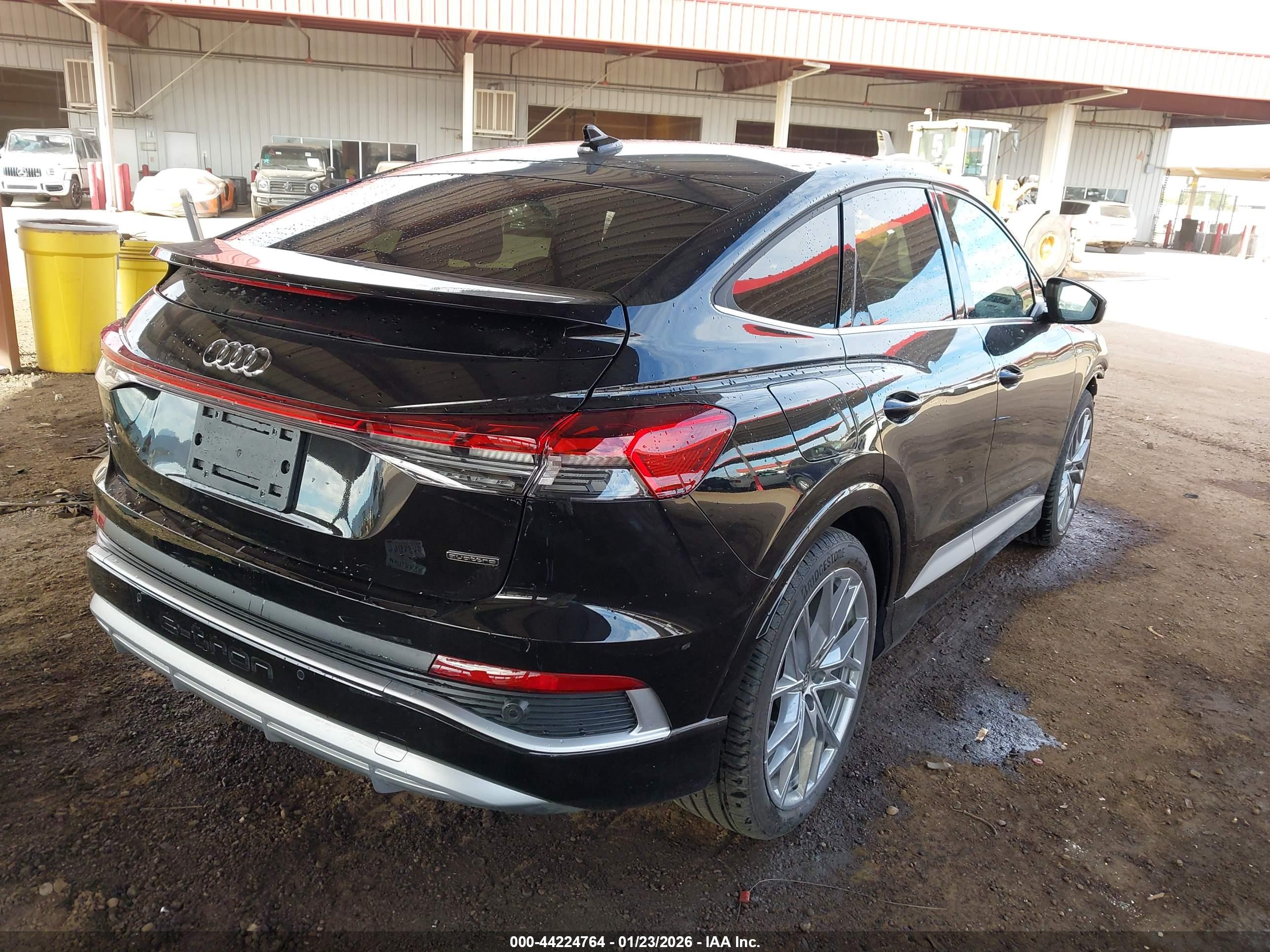 AUDI Q4 image 4