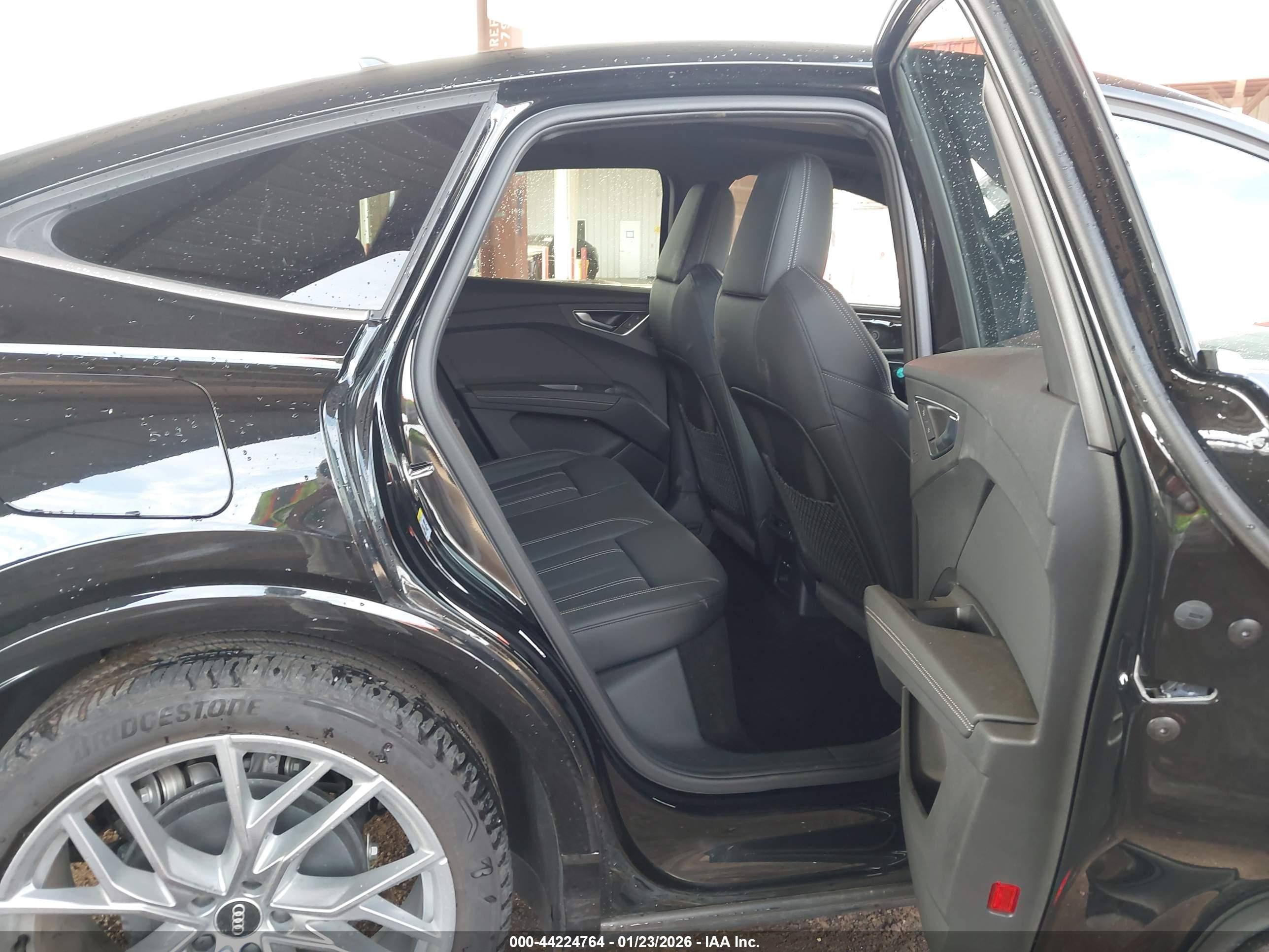 AUDI Q4 image 8