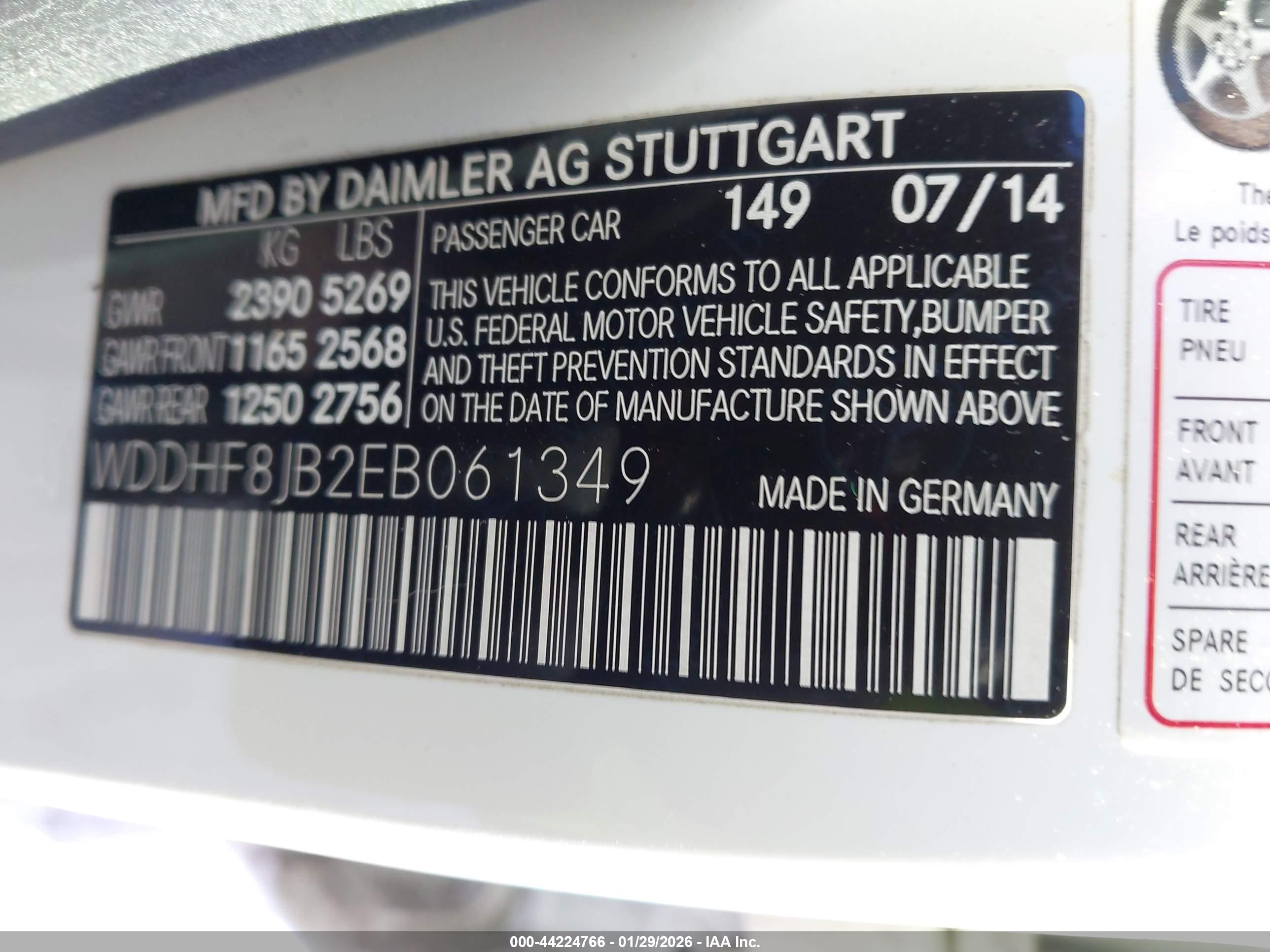 MERCEDES-BENZ E image 9