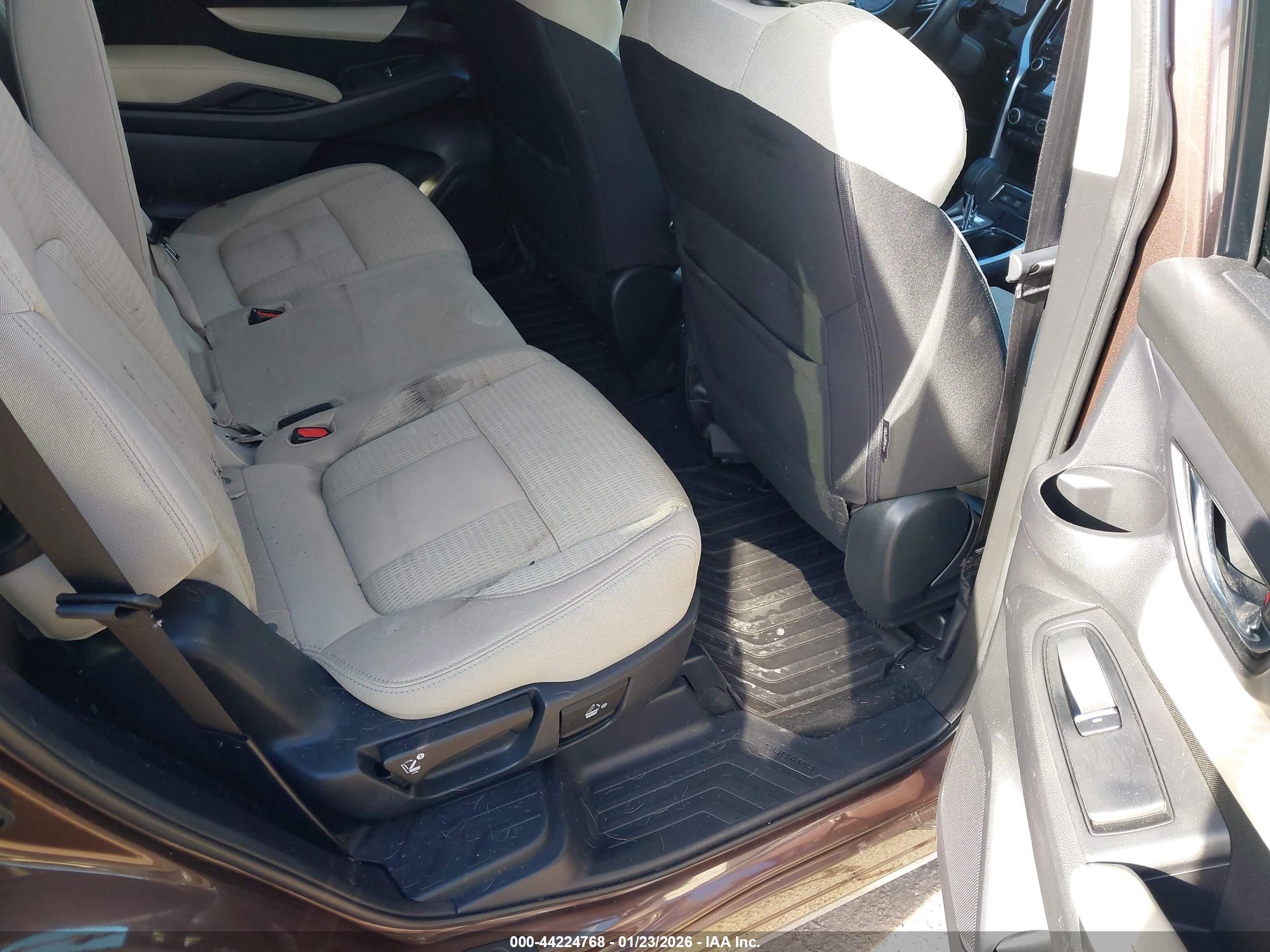 SUBARU ASCENT image 8