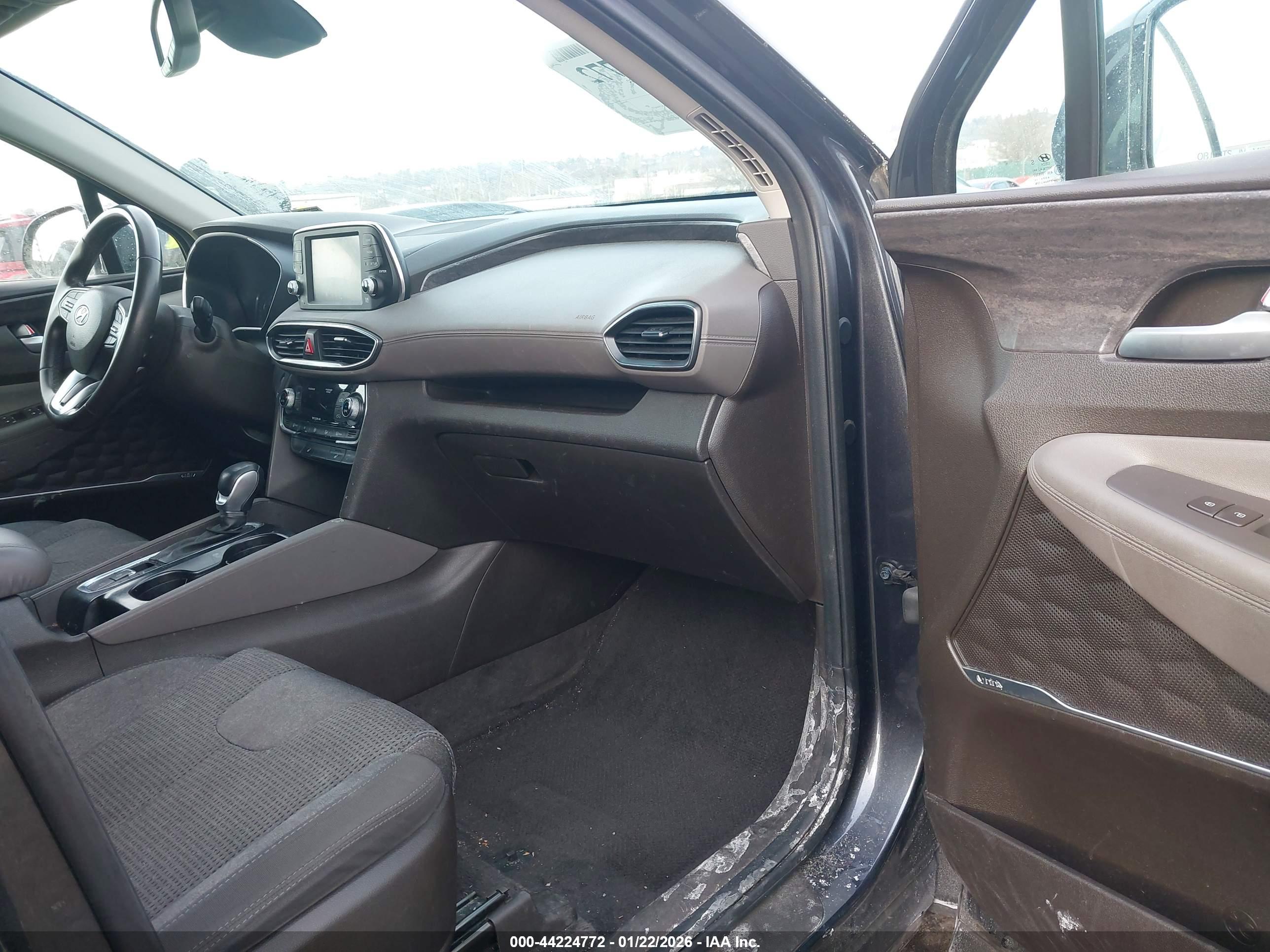 HYUNDAI SANTA image 5