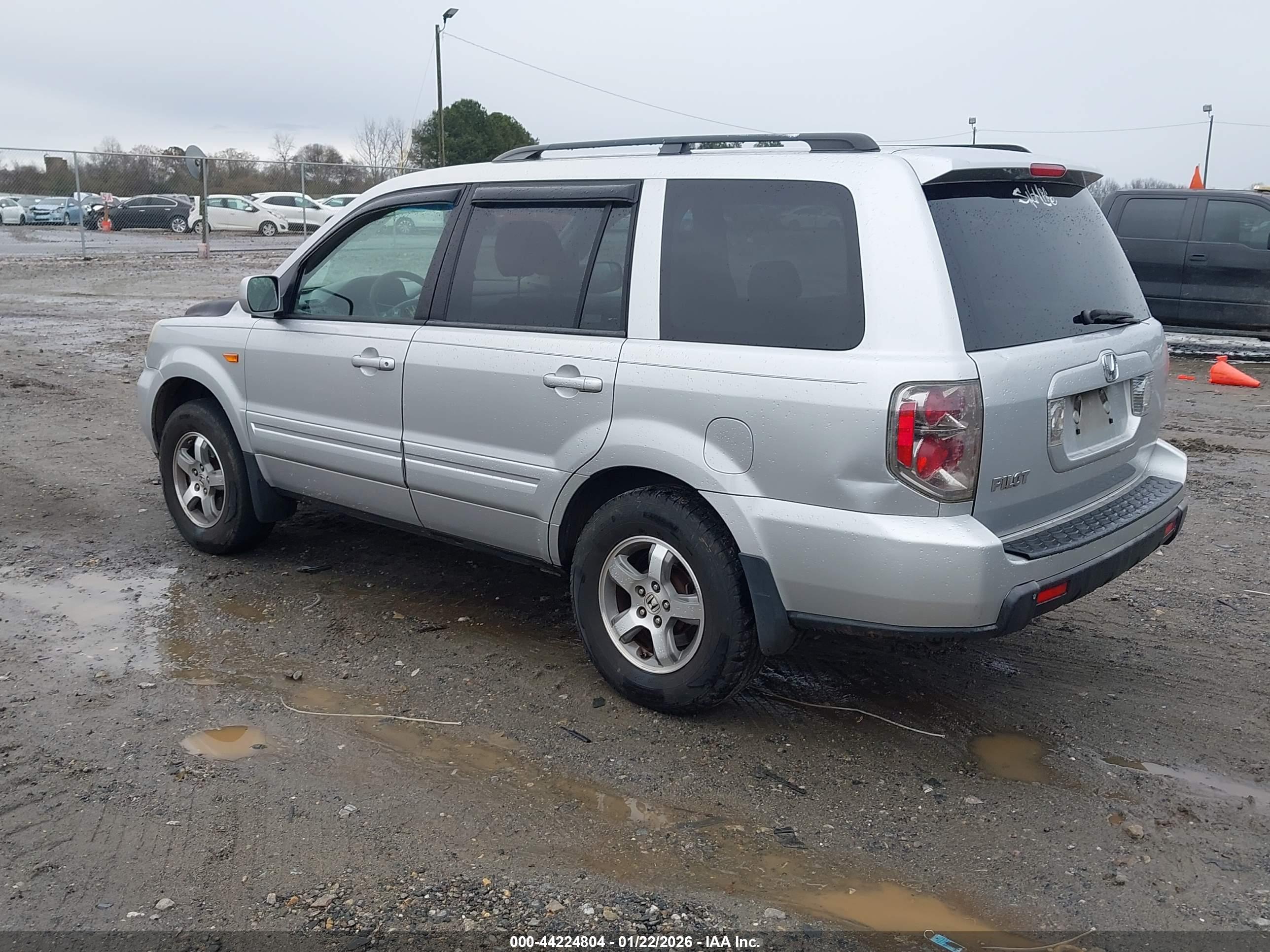 HONDA PILOT image 3