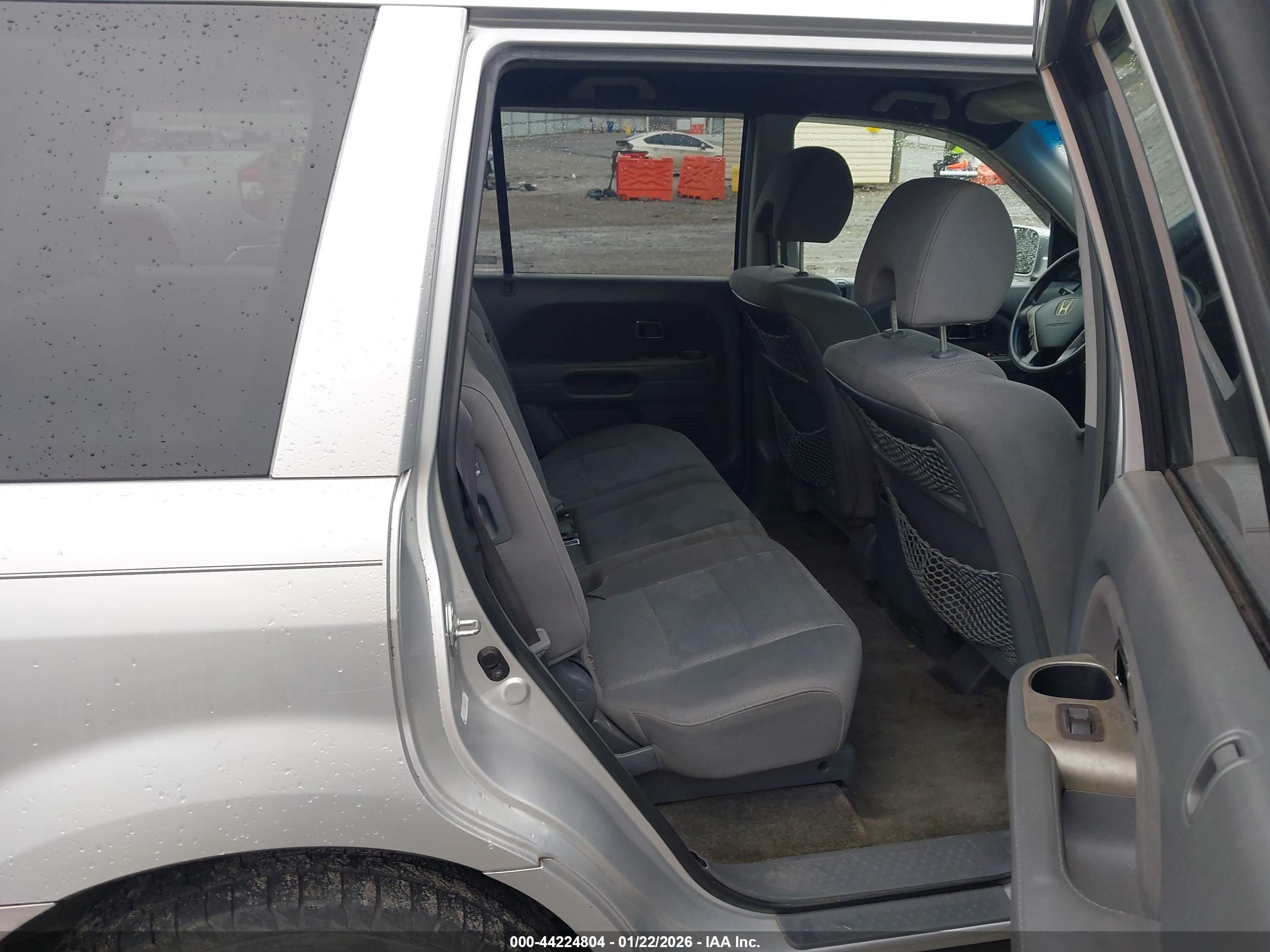 HONDA PILOT image 8
