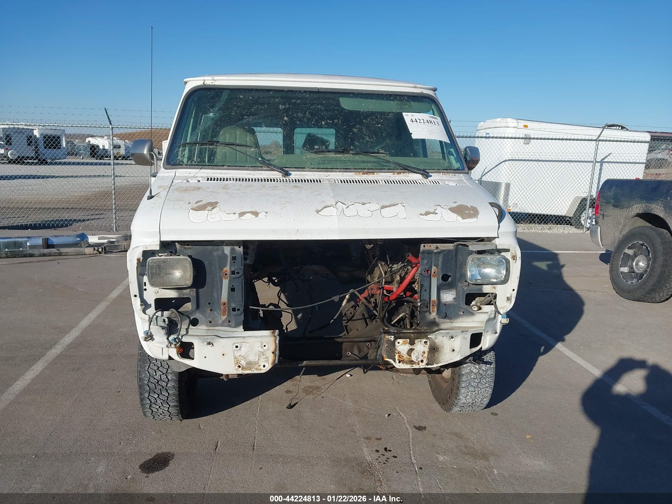 GMC VANDURA image 6