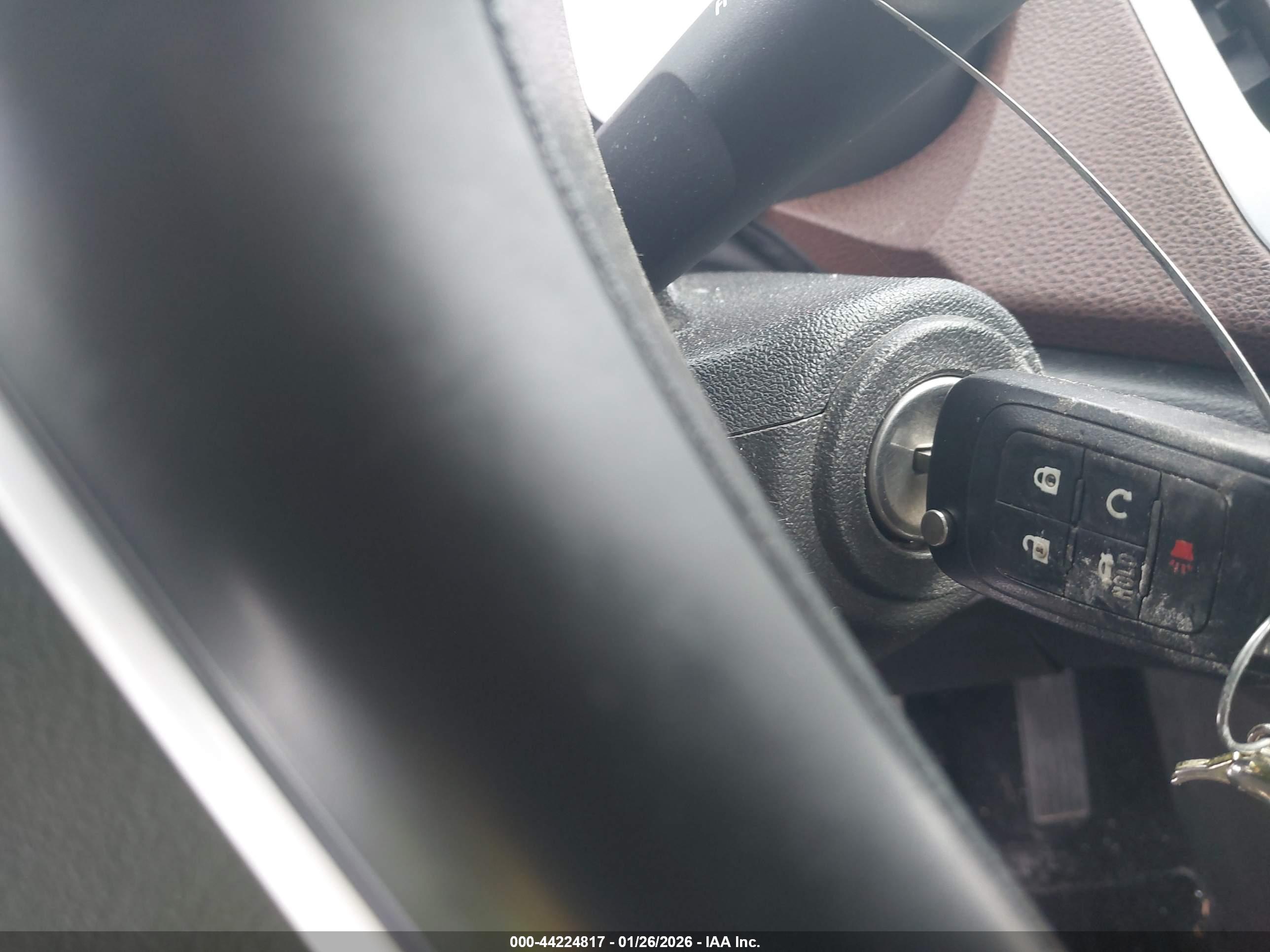 GMC TERRAIN image 11
