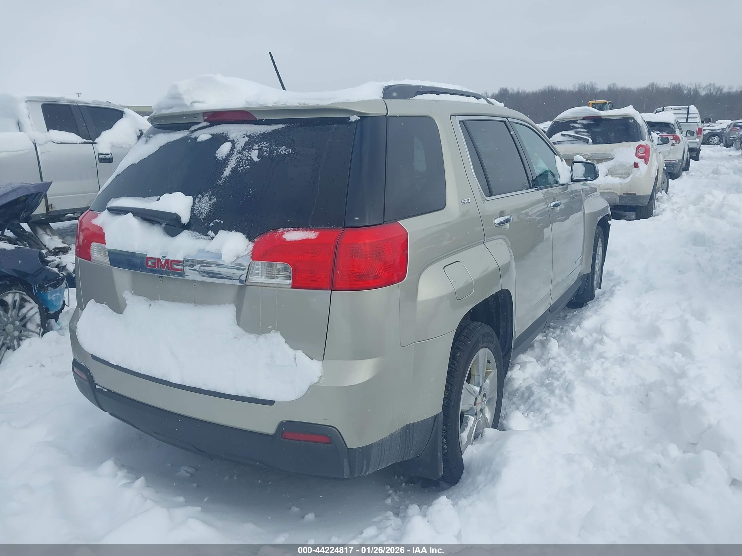 GMC TERRAIN image 4