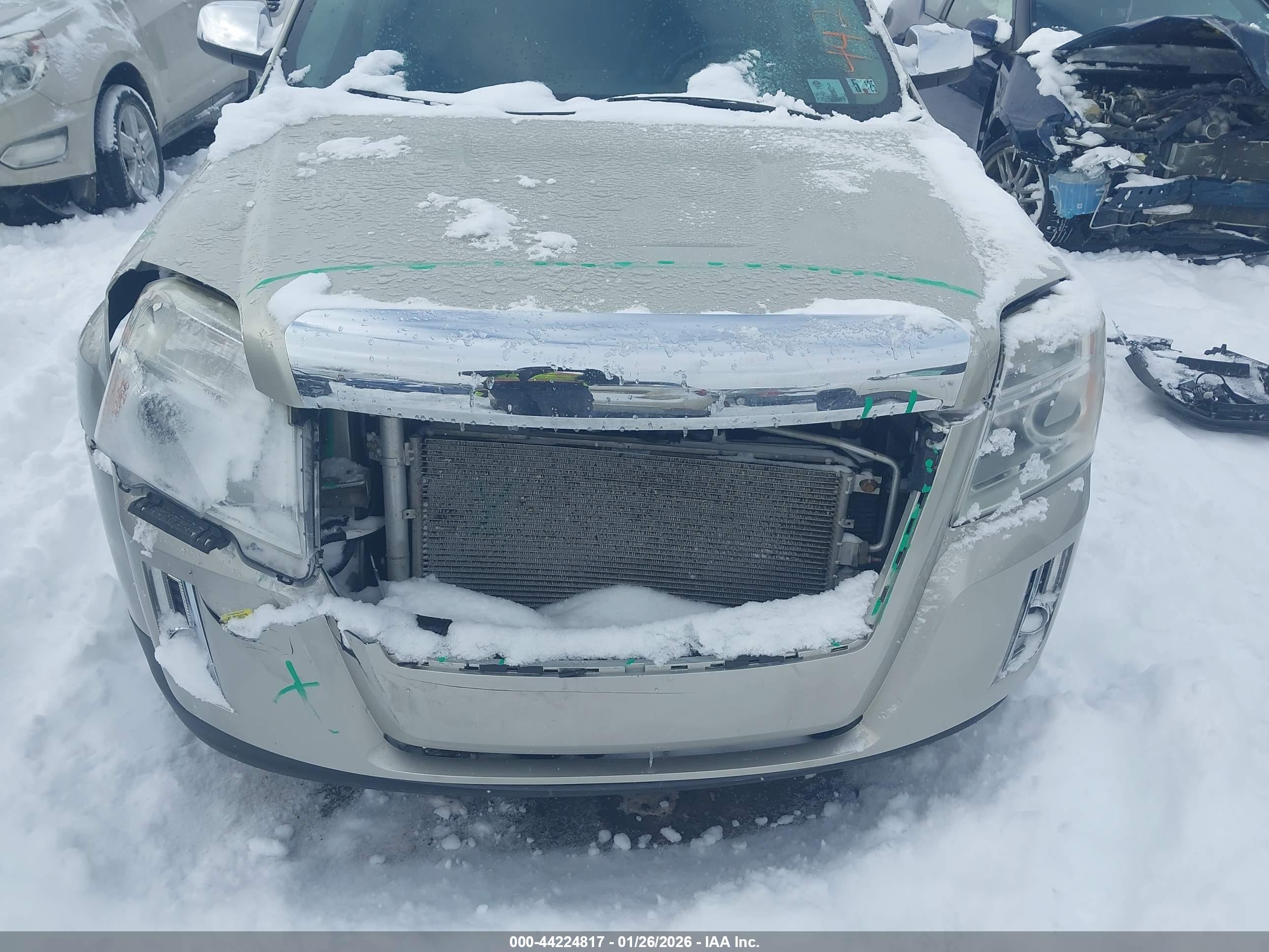 GMC TERRAIN image 6