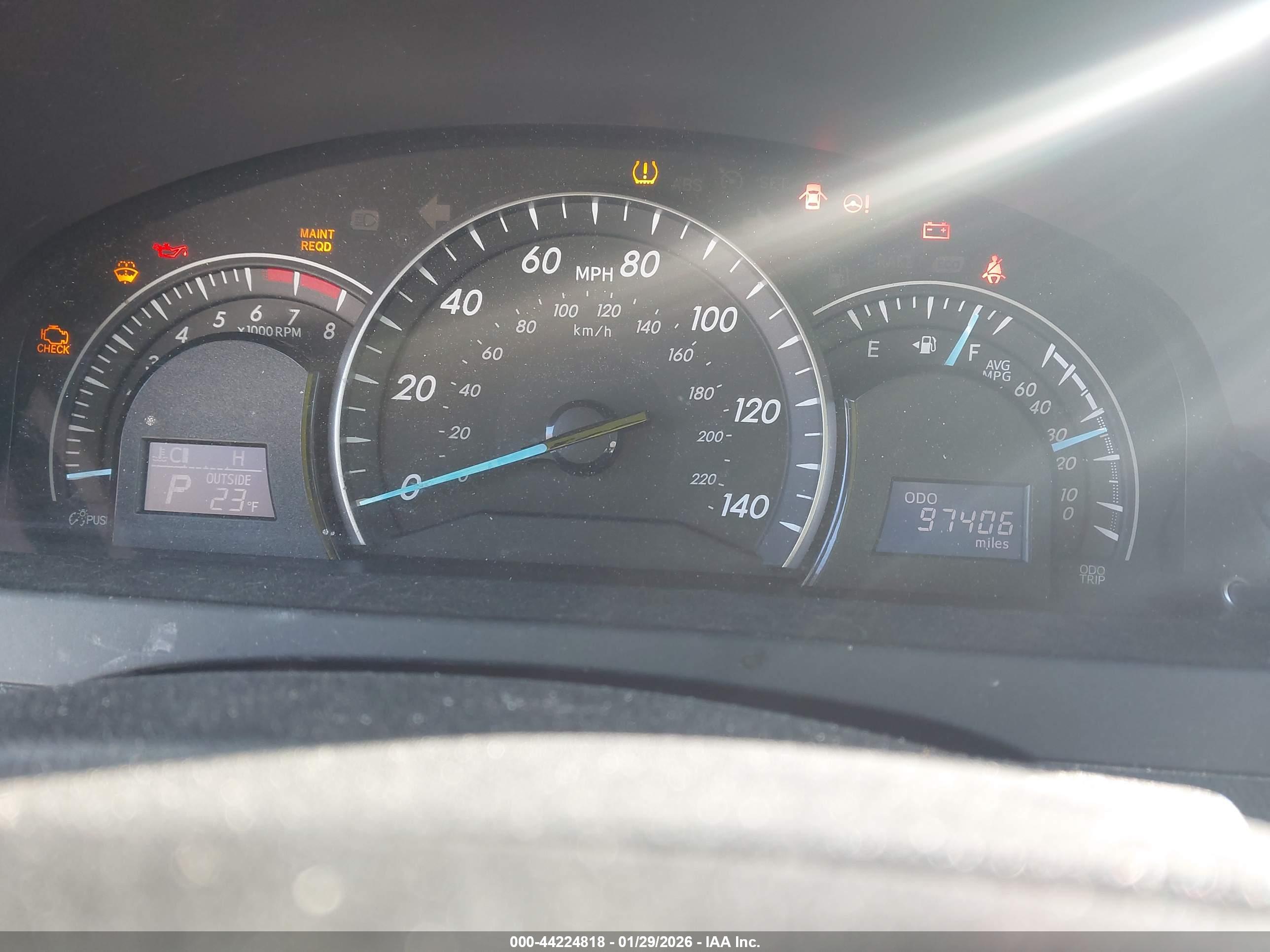 TOYOTA CAMRY image 7
