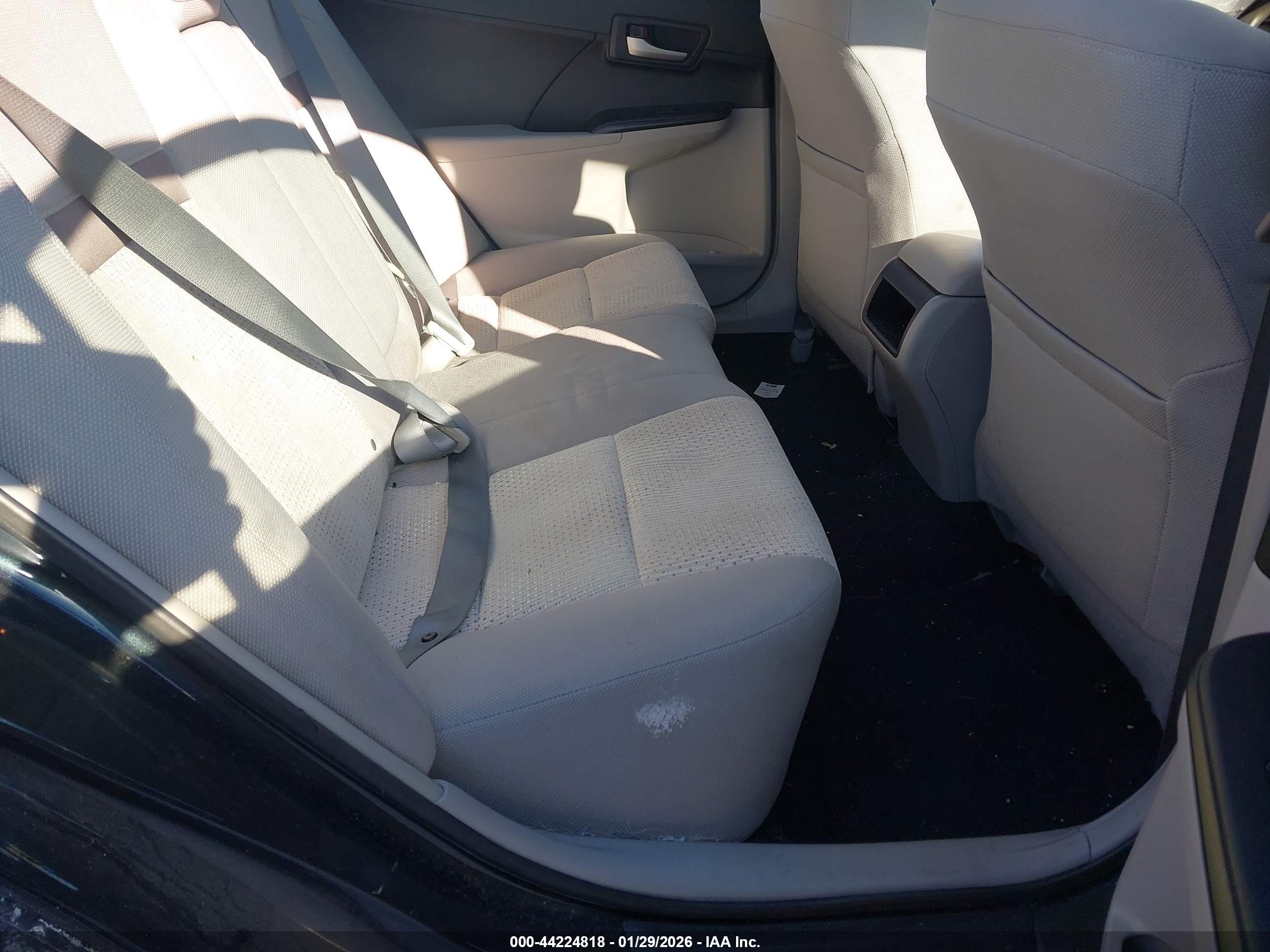 TOYOTA CAMRY image 8