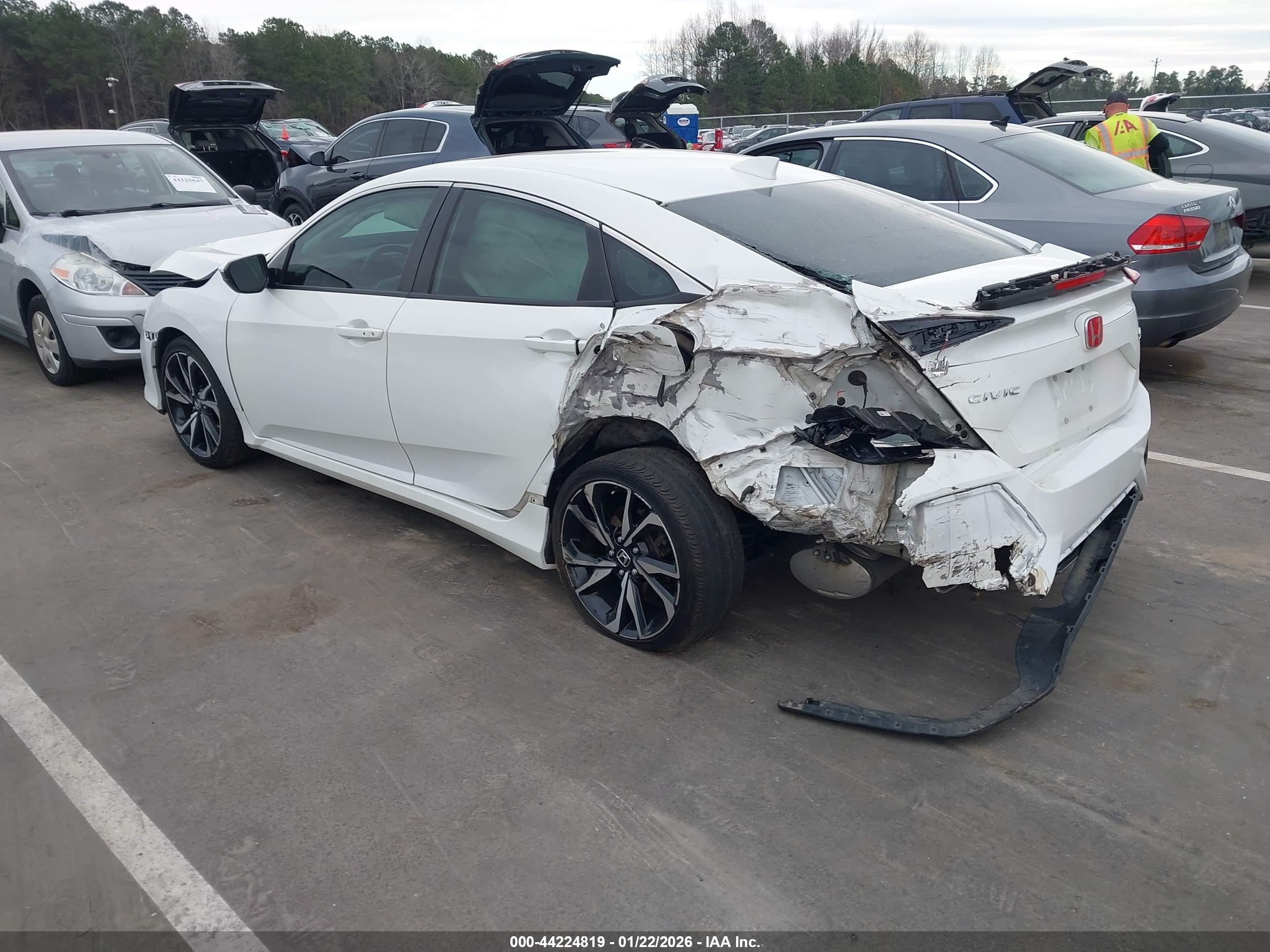 HONDA CIVIC image 3