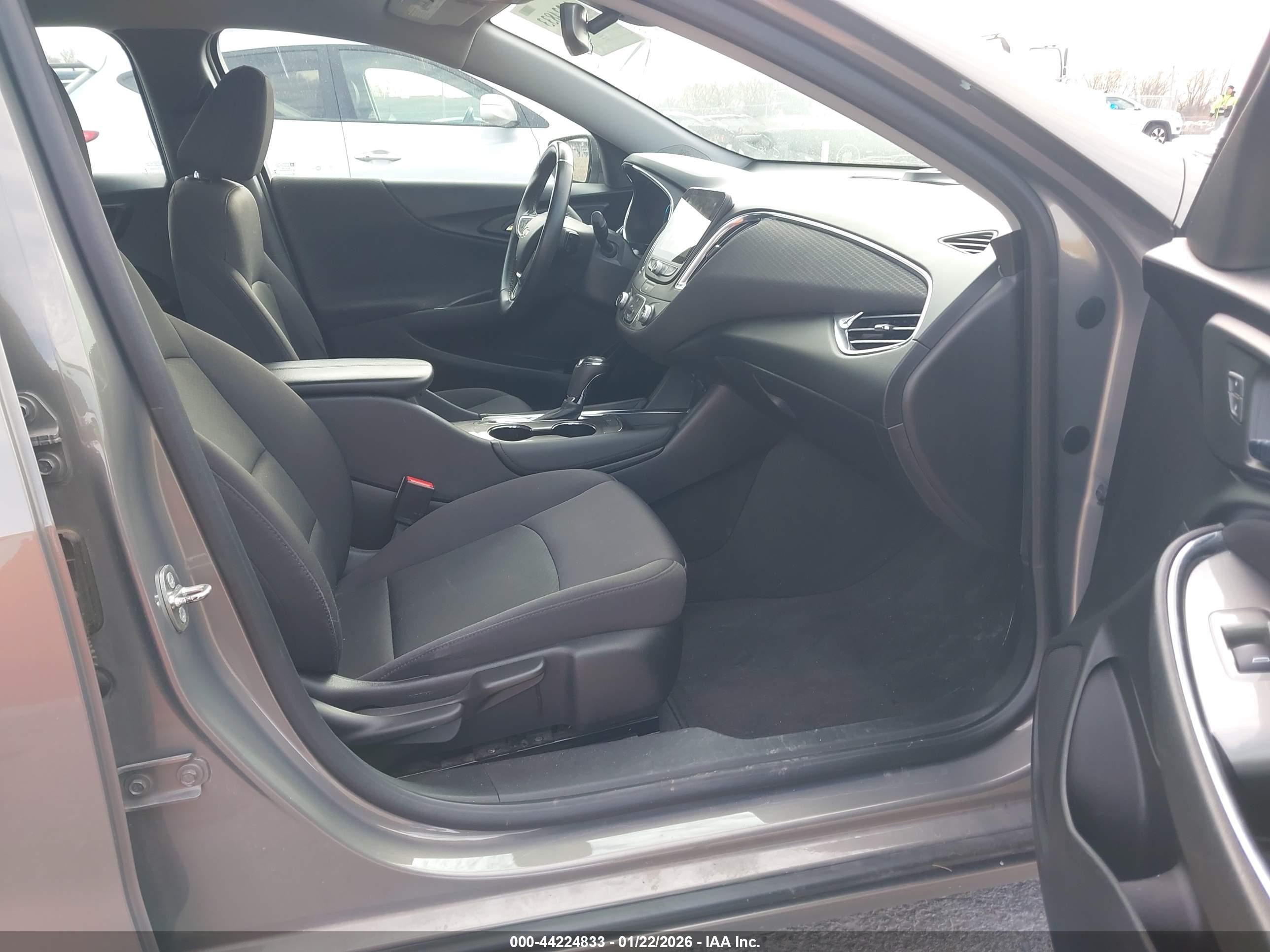 CHEVROLET MALIBU image 5