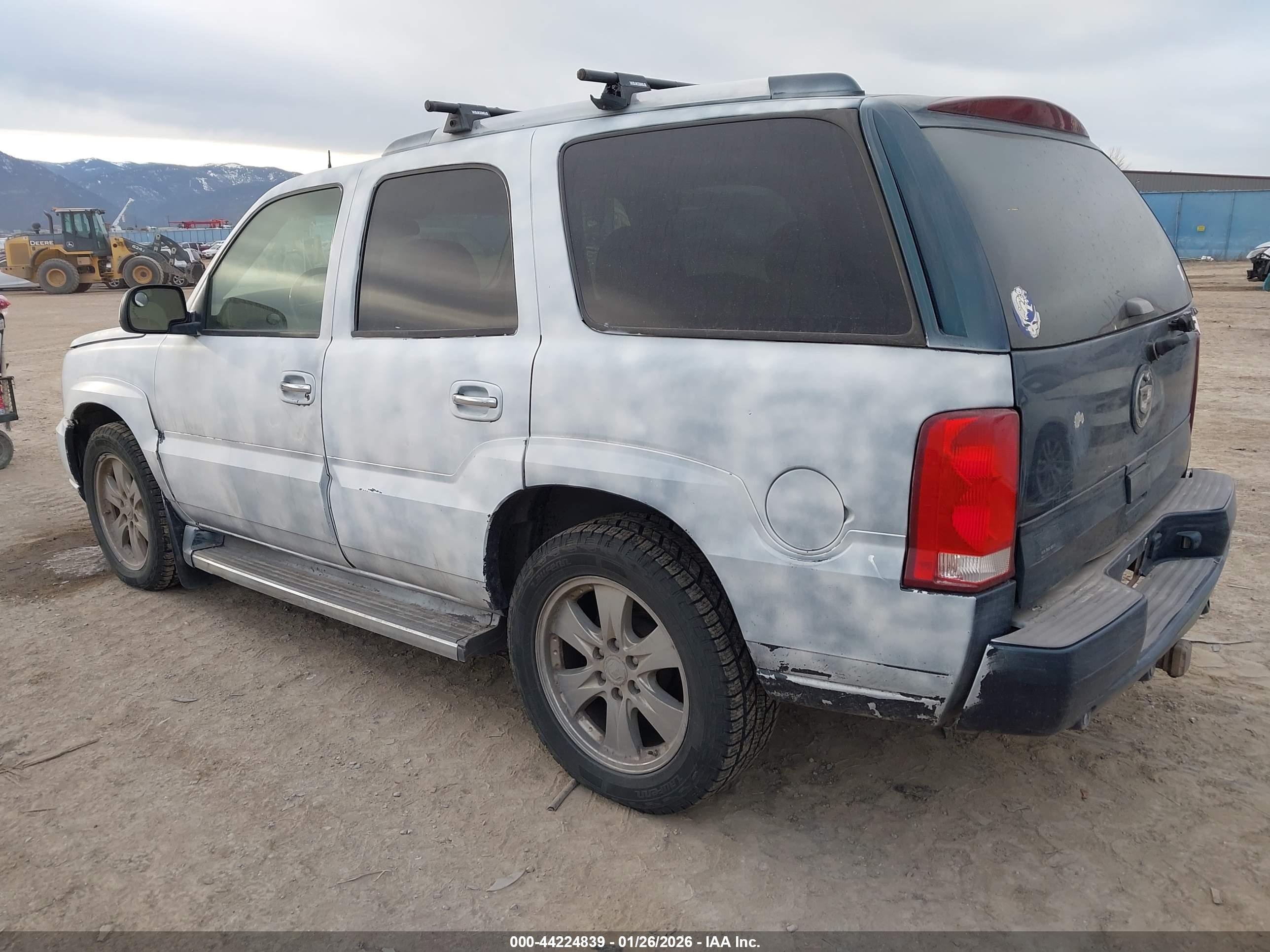 CADILLAC ESCALADE image 3