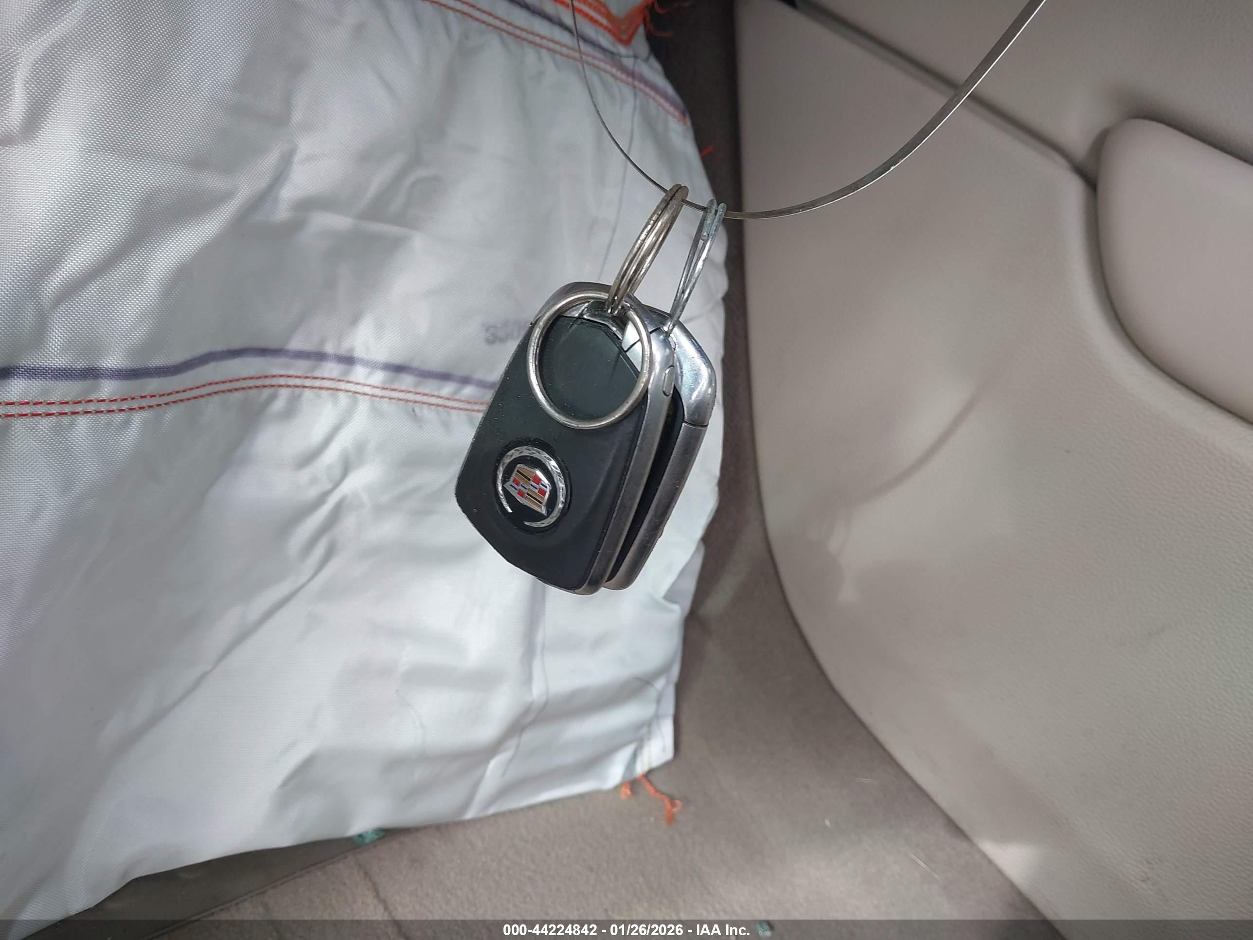 CADILLAC XTS image 11