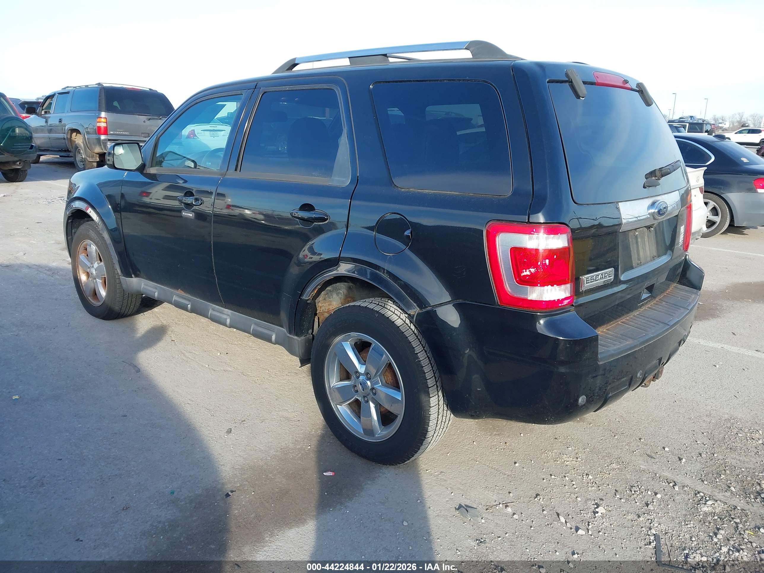 FORD ESCAPE image 3