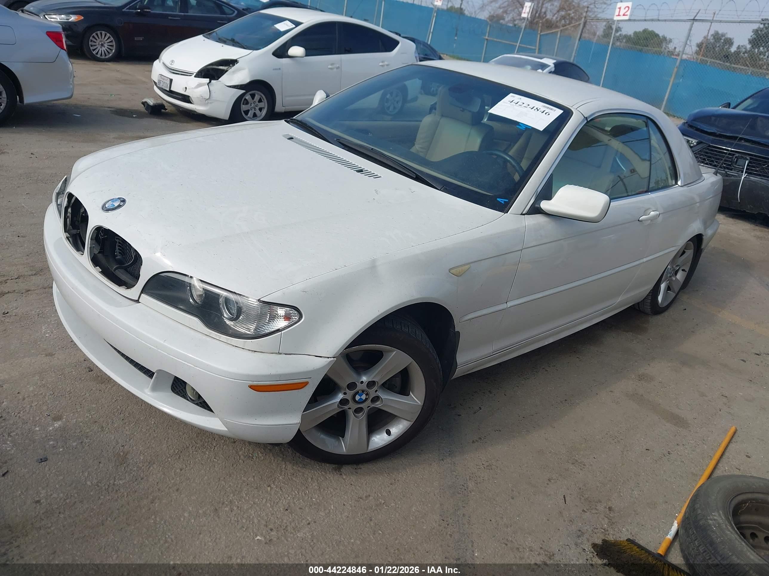 BMW 325CI image 2
