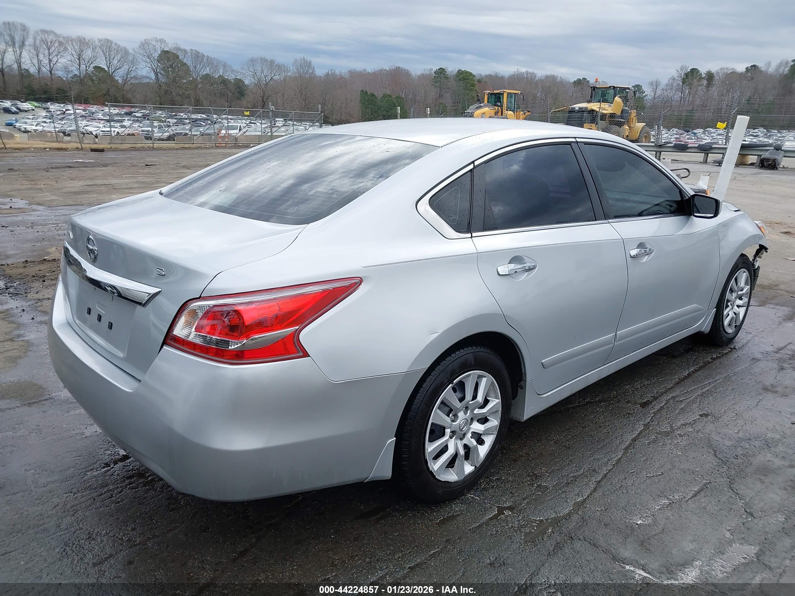 NISSAN ALTIMA image 4