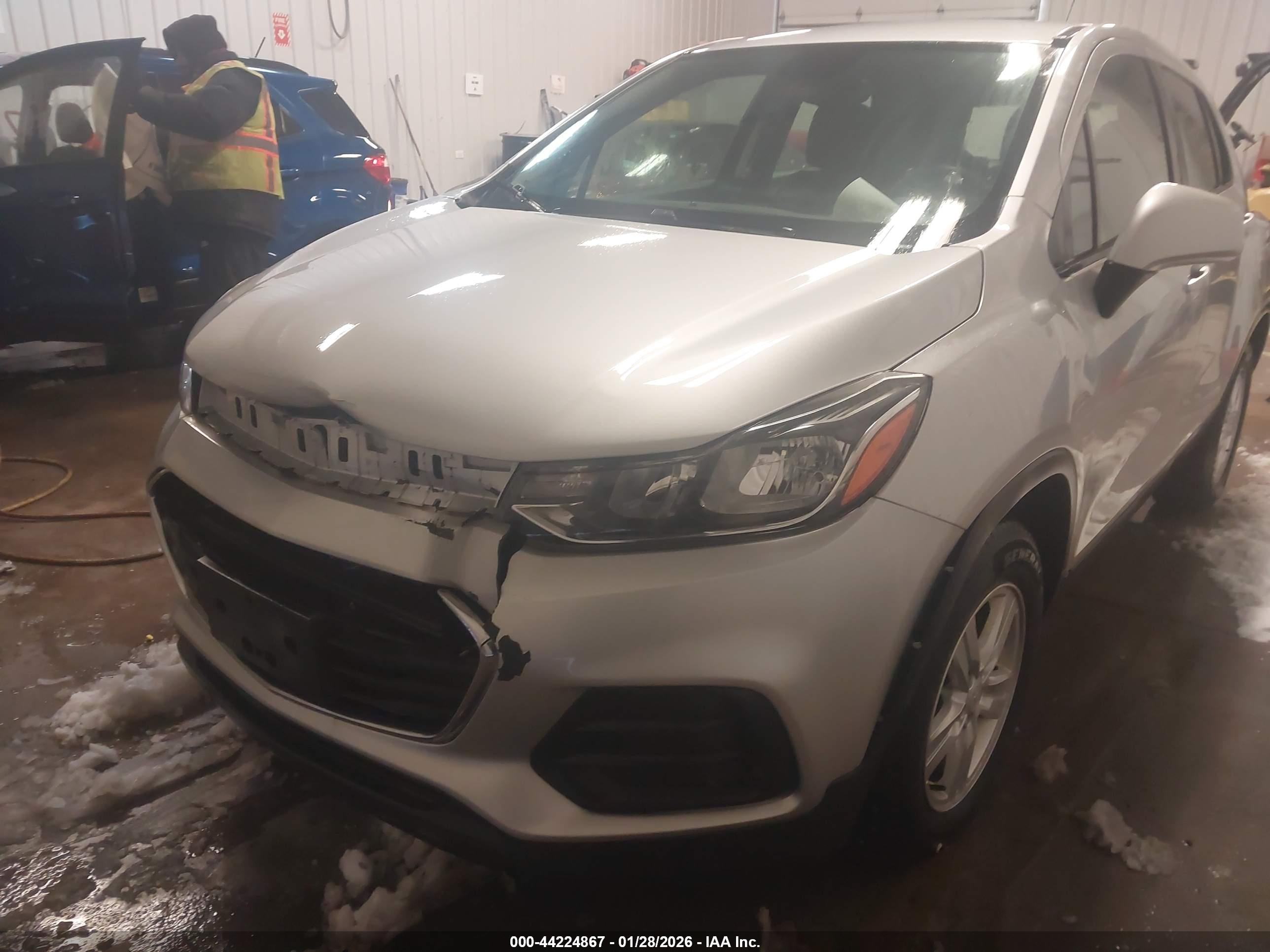 CHEVROLET TRAX image 6