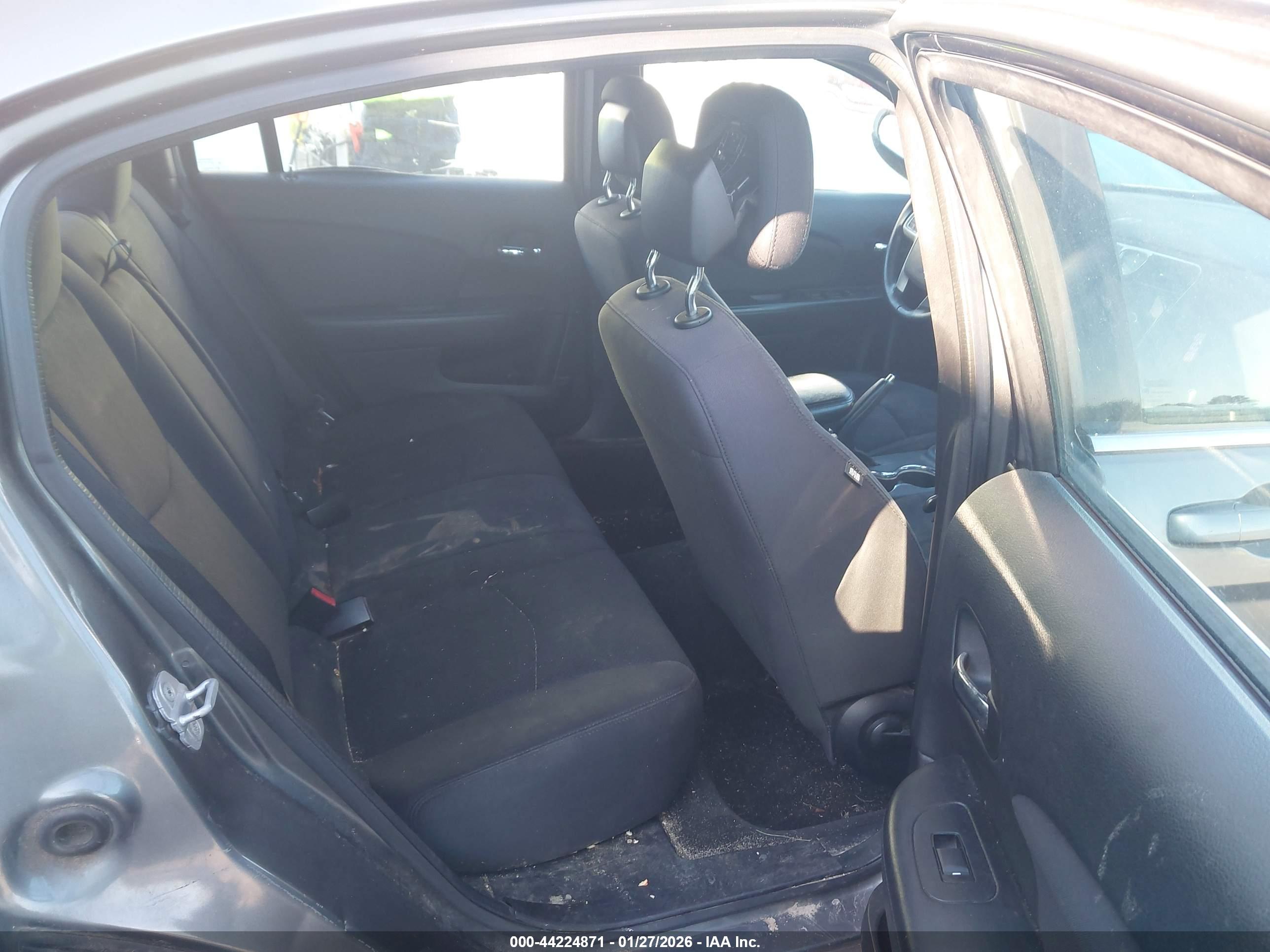 CHRYSLER 200 image 8