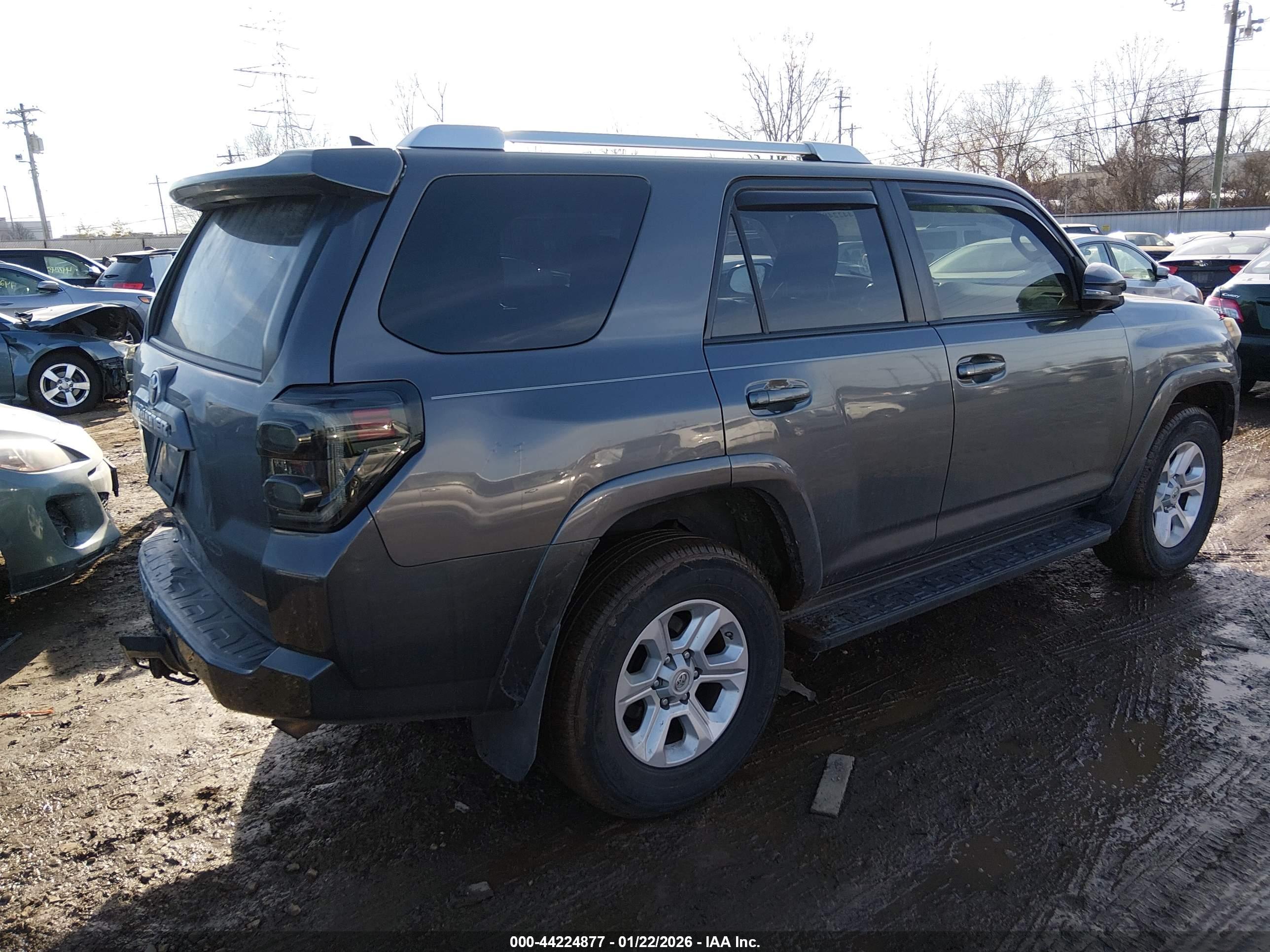 TOYOTA 4RUNNER image 4