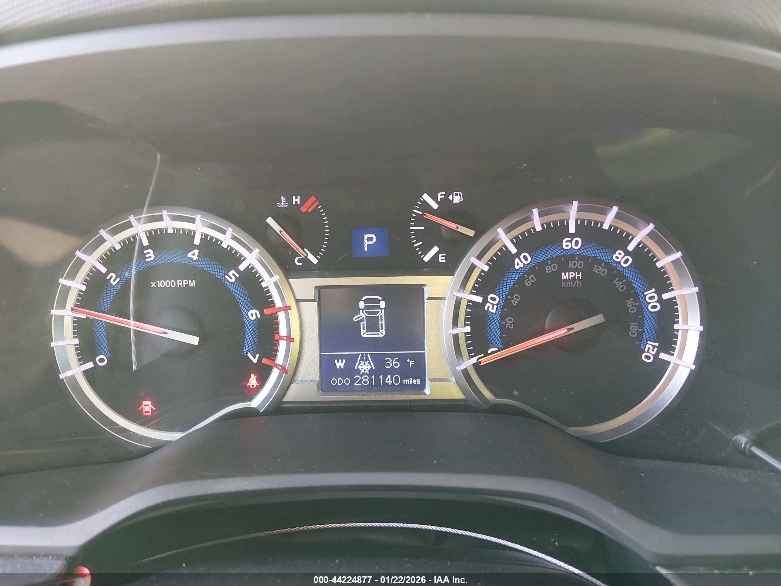 TOYOTA 4RUNNER image 7