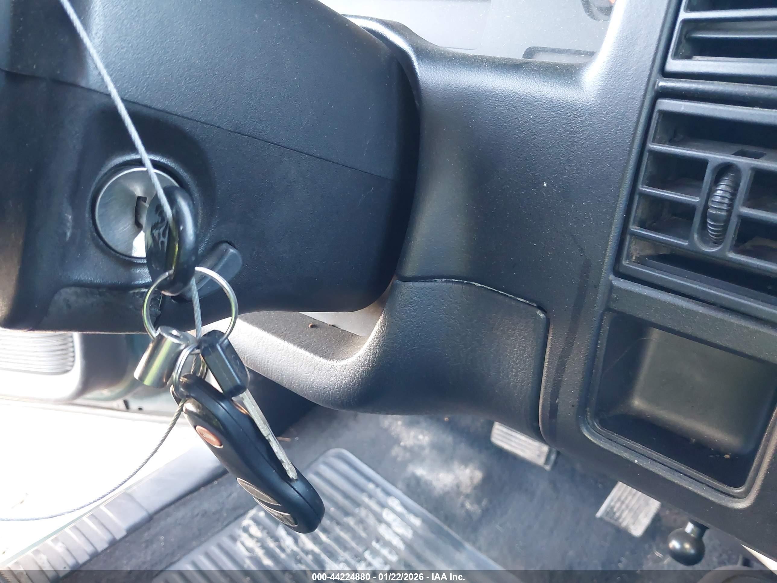 DODGE DAKOTA image 11