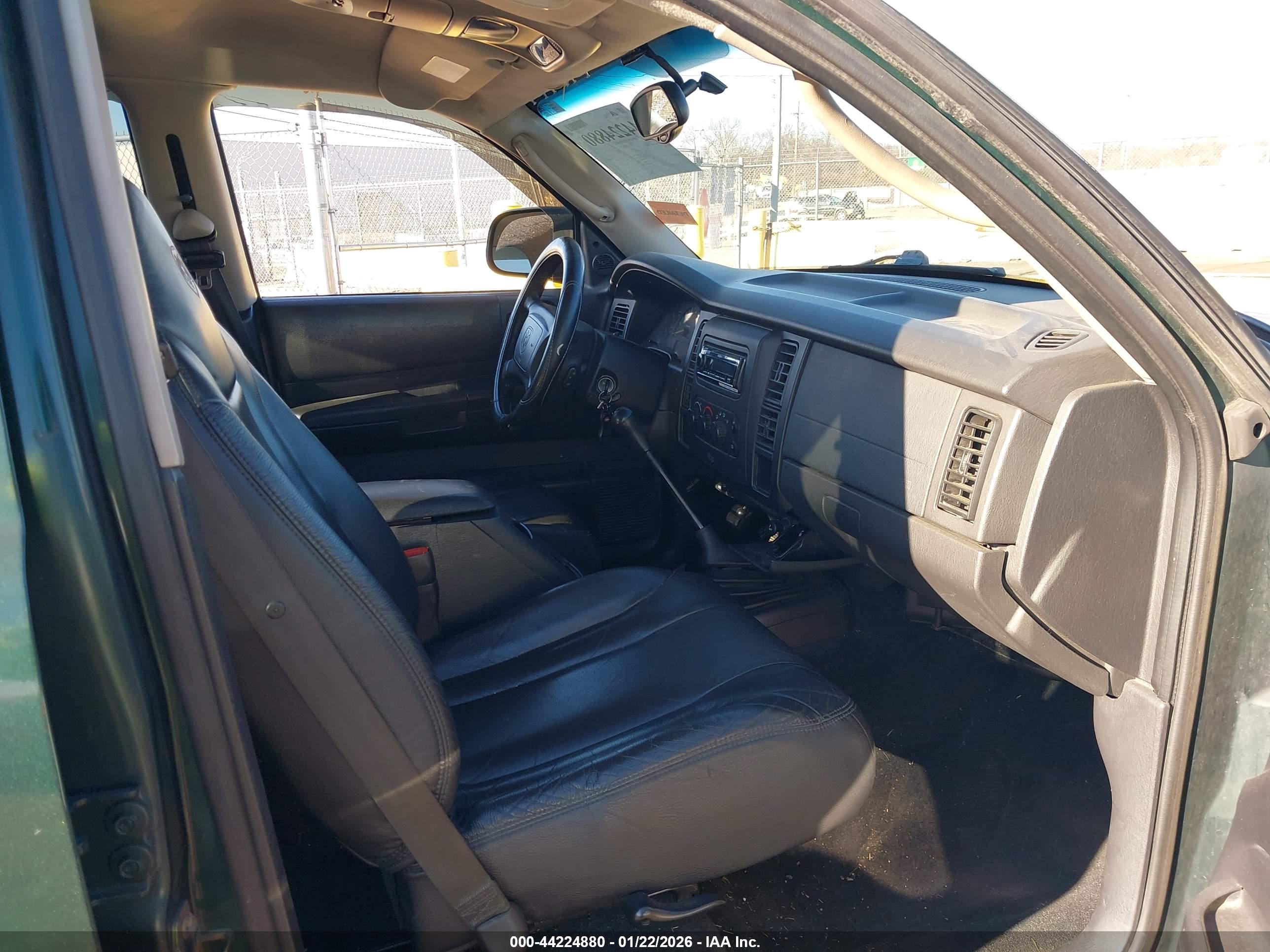DODGE DAKOTA image 5