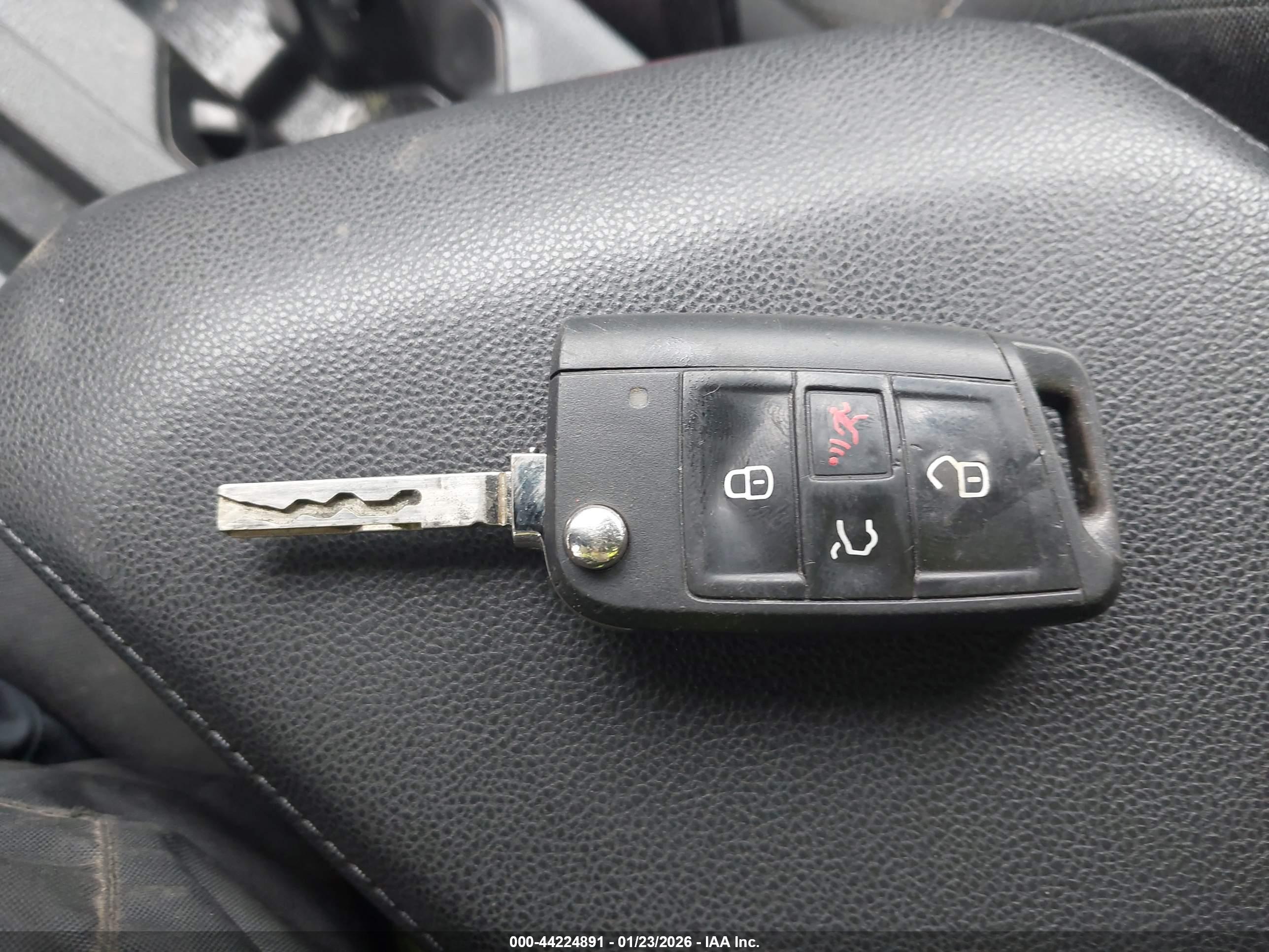 VOLKSWAGEN JETTA image 11