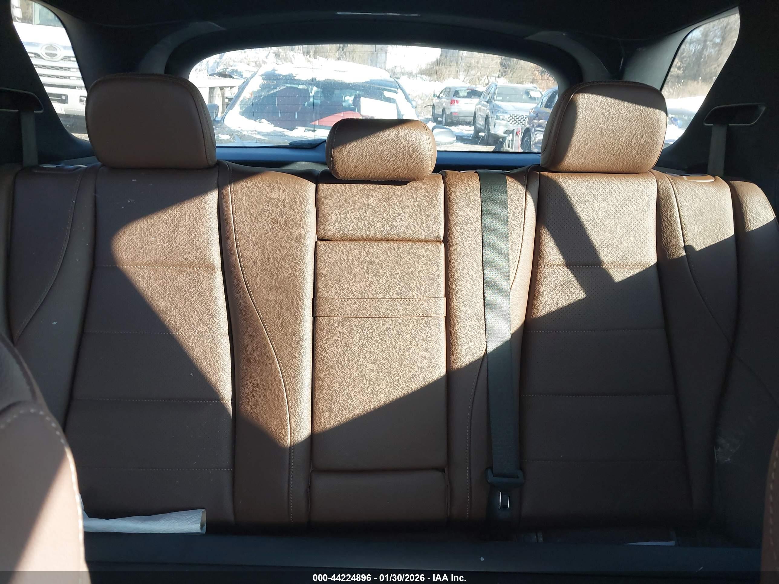 MERCEDES-BENZ GLE image 8