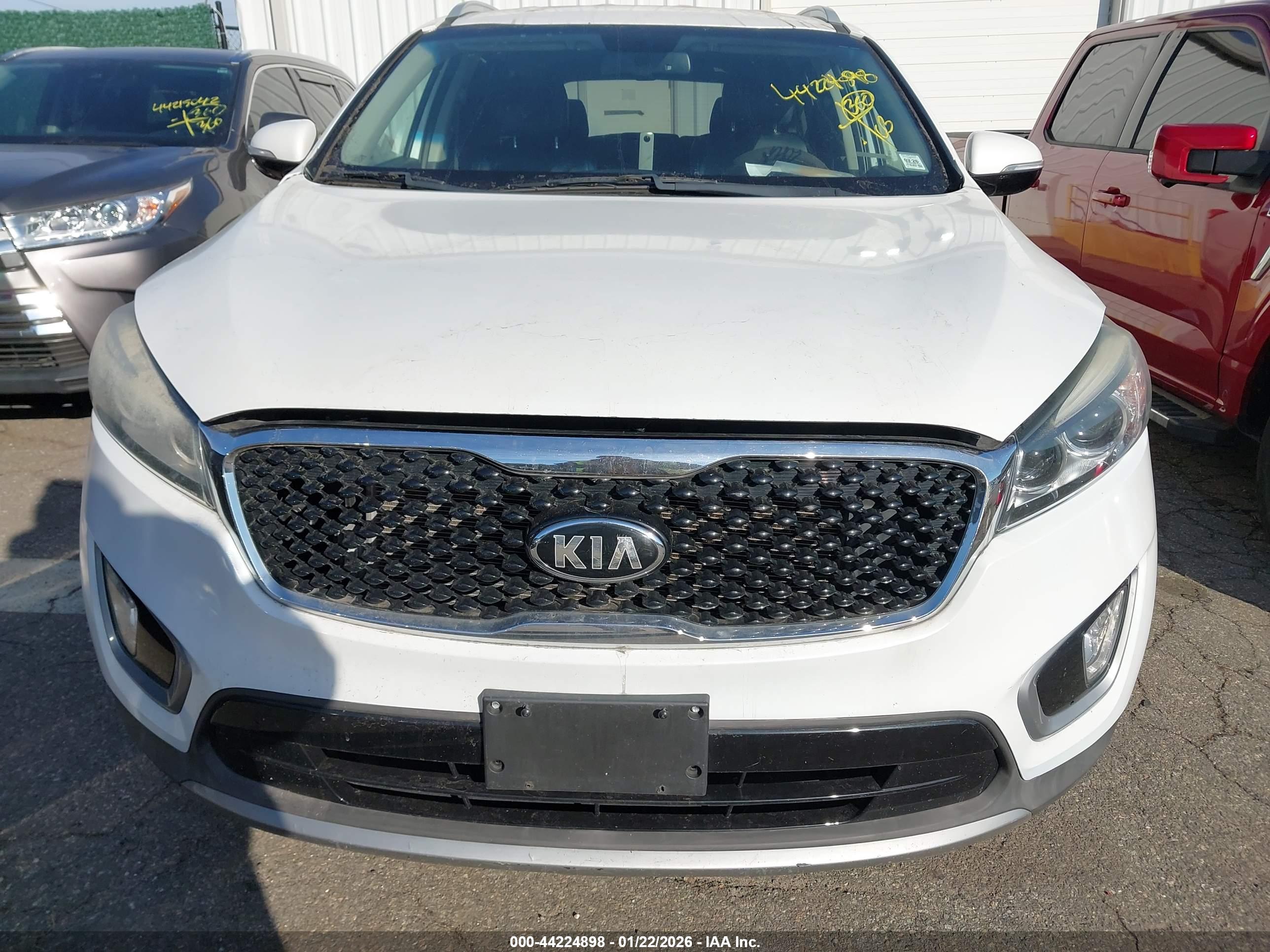 KIA SORENTO image 6